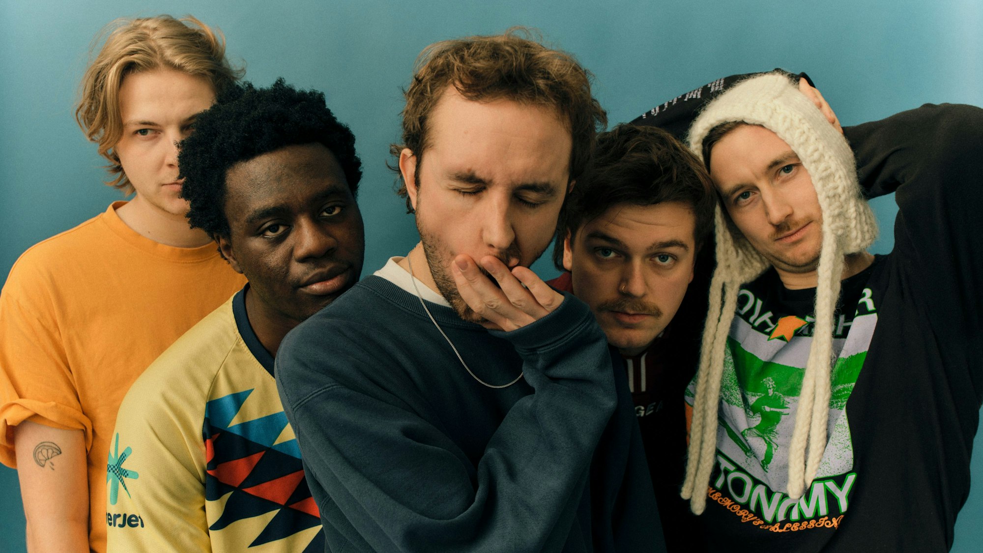 Die Band Easy Easy mit Luis Seinsche, Merdi Mavuidi, Carlo Lüdorf, Robin Frank, Julien Schenk (vl.).