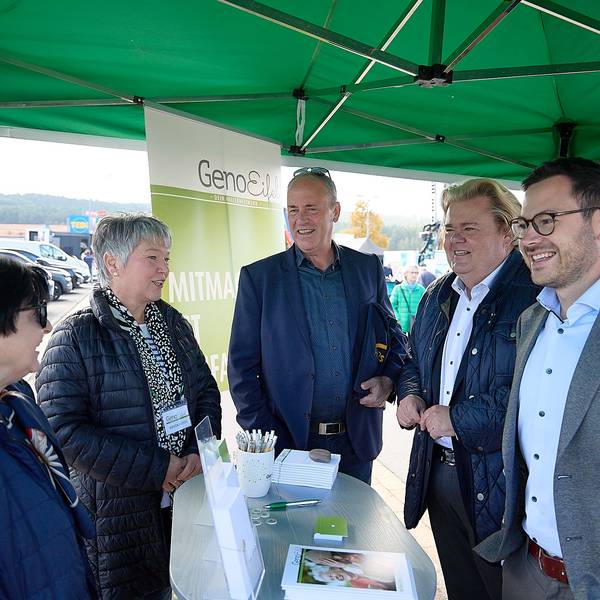 Das Archivfoto zeigt Klaus Voussem und Emmanuel Kunz.