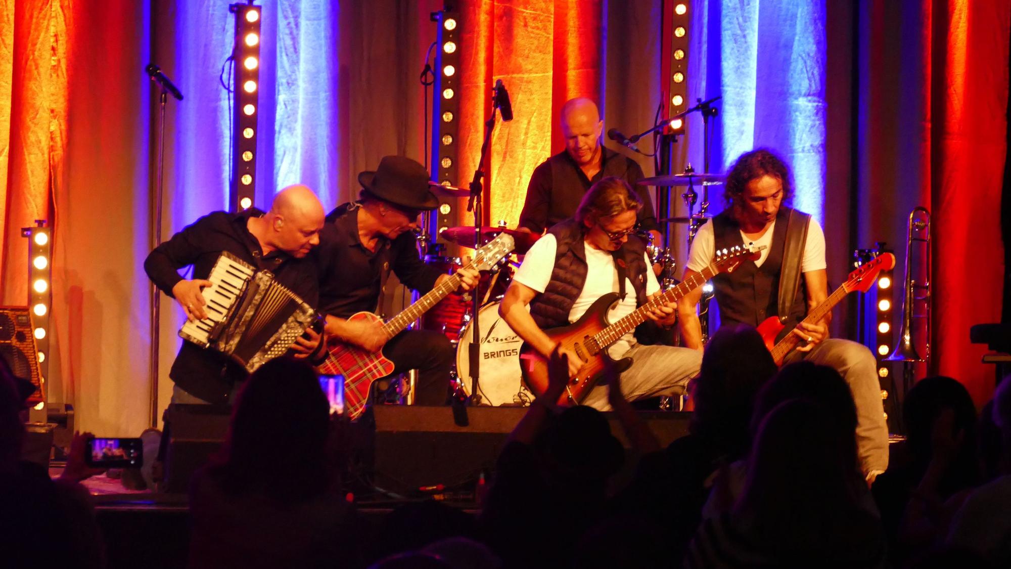 Brings bei ihrem Auftritt im Rhein-Sieg-Forum in Siegburg im September.