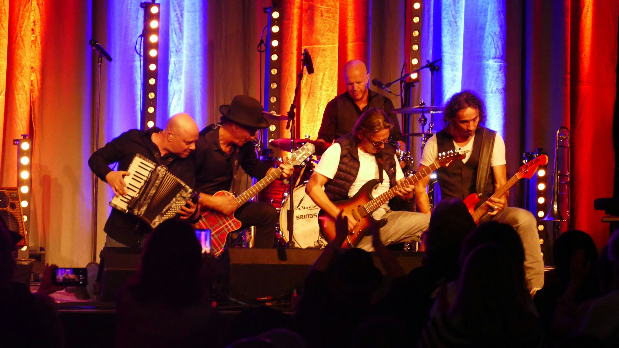 Brings bei ihrem Auftritt im Rhein-Sieg-Forum in Siegburg im September.