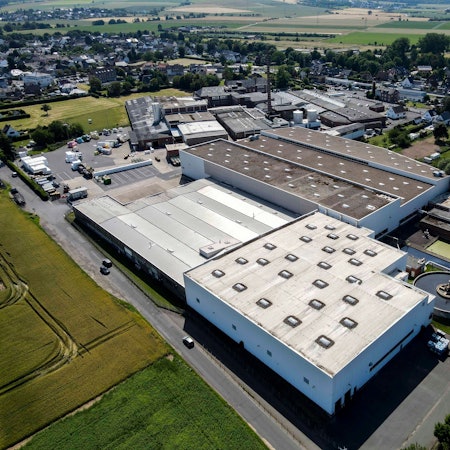 Das Bild zeigt das Fasana-Werk in Stotzheim aus der Luft.