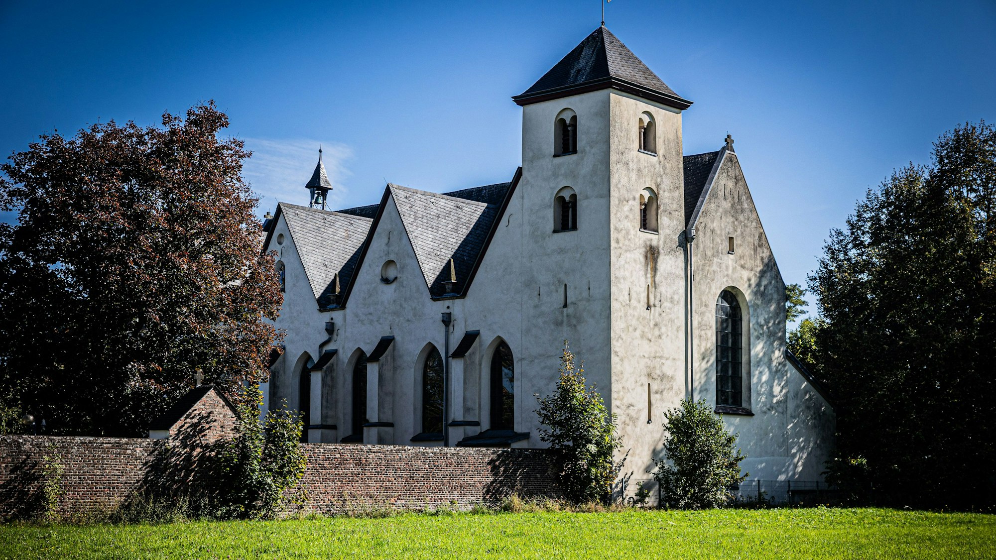 Ein Klostergebäude.