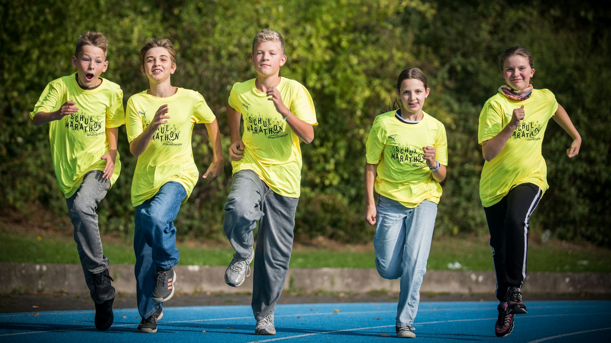 Ben, Simon, Niklas, Lina und Sophia sind bereit für den Schulmarathon am Sonntag.