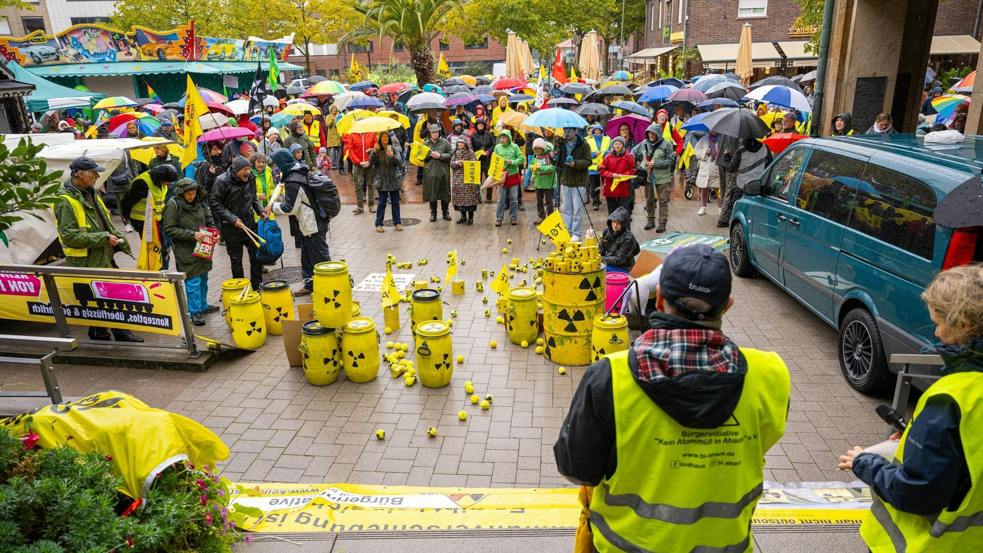 Rund 500 Teilnehmer kamen zu einer Demonstration gegen die Castor-Transporte.