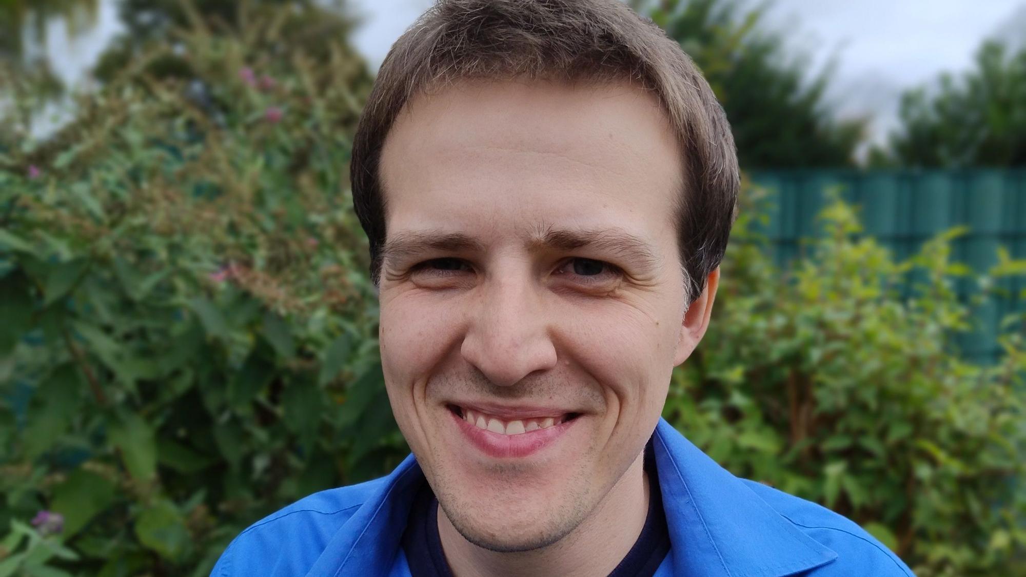 Zu sehen ist Simon Mödder.