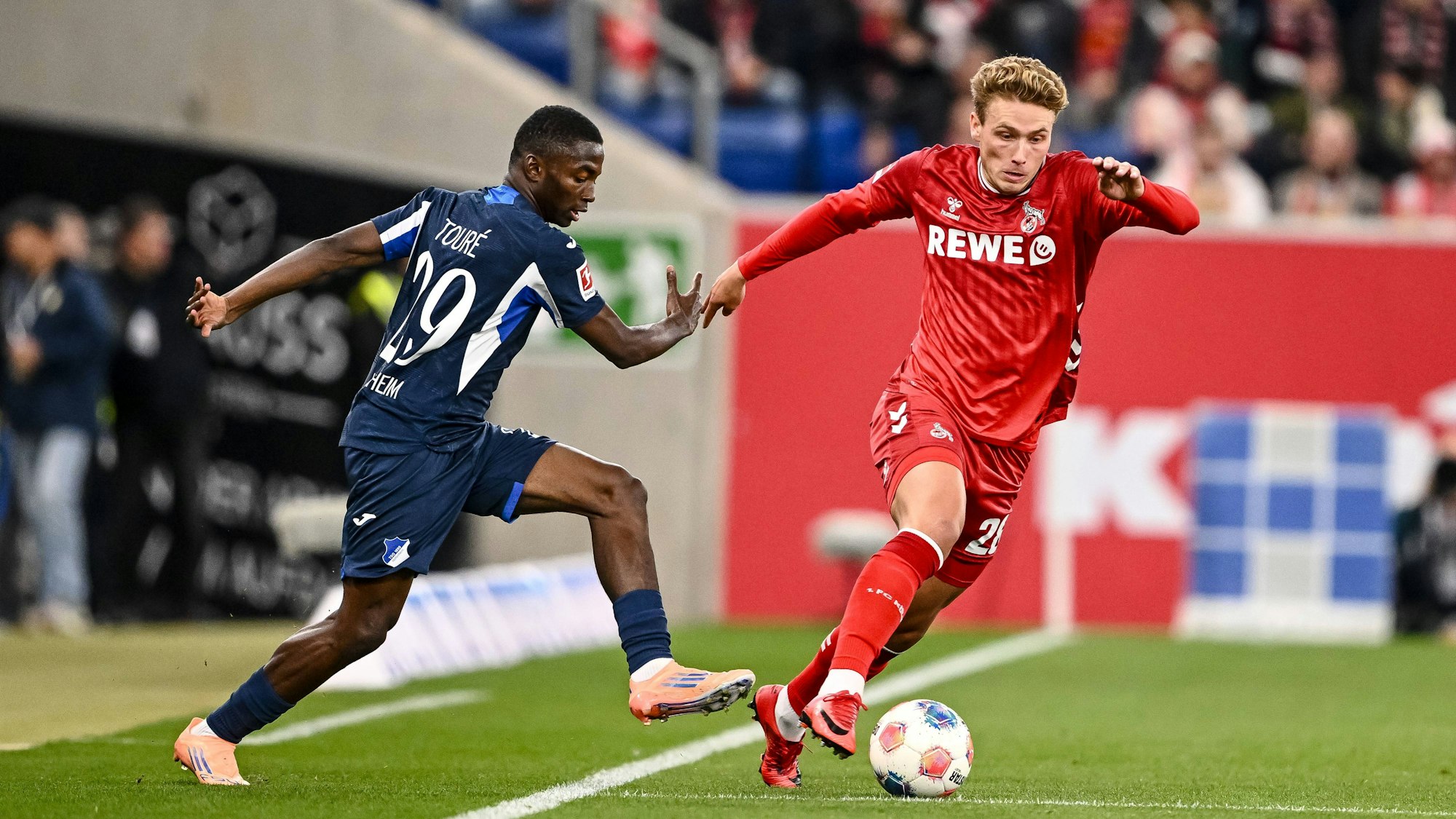 Sonderlob des Trainers: Sebastian Sebulonsen hatte es nicht nur mit dem gefährlichen Bazoumana Toure´zu tun, der Norweger kurbelte auch permanent nach vorne an.