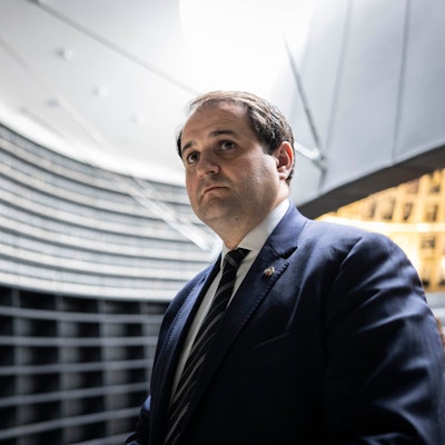 NRW-Europaminister Nathanael Liminski im Juli 2023 in der Holocaust-Gedenkstätte Yad Vashem.