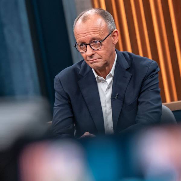 Bundeskanzler Friedrich Merz (CDU) spricht bei der ARD Polit-Talkshow „Caren Miosga“. (Archivbild)