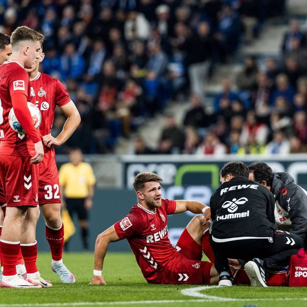 Entwarnung bei Jan Thielmann (r.): Der FC-Angreifer trug beim 1:0 in Hoffenheim keine ernsthafte Verletzung davon.