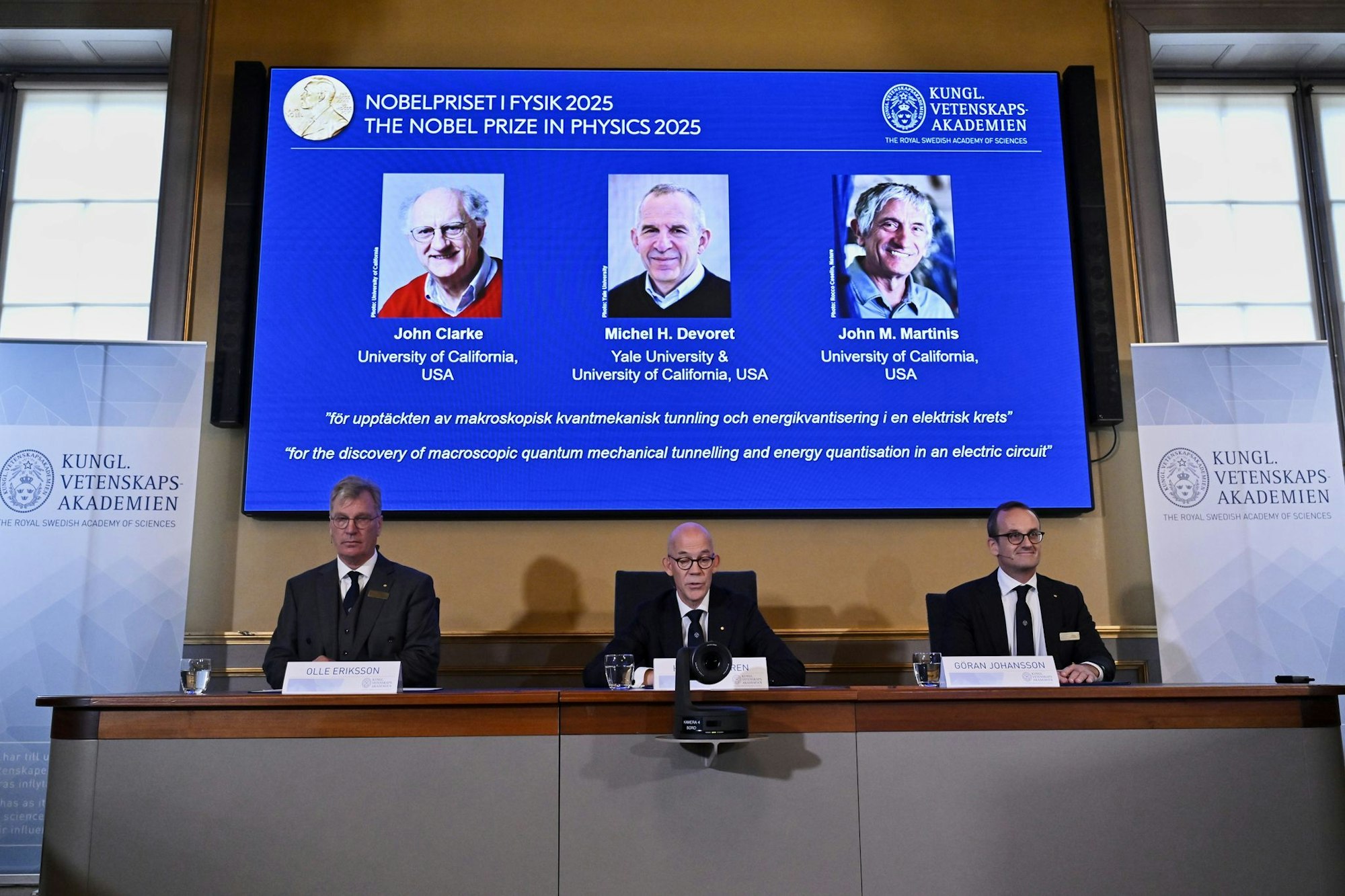 Den Nobelpreis für Physik erhalten 2025 die Quantenphysiker John Clarke, Michel Devoret und John Martinis.