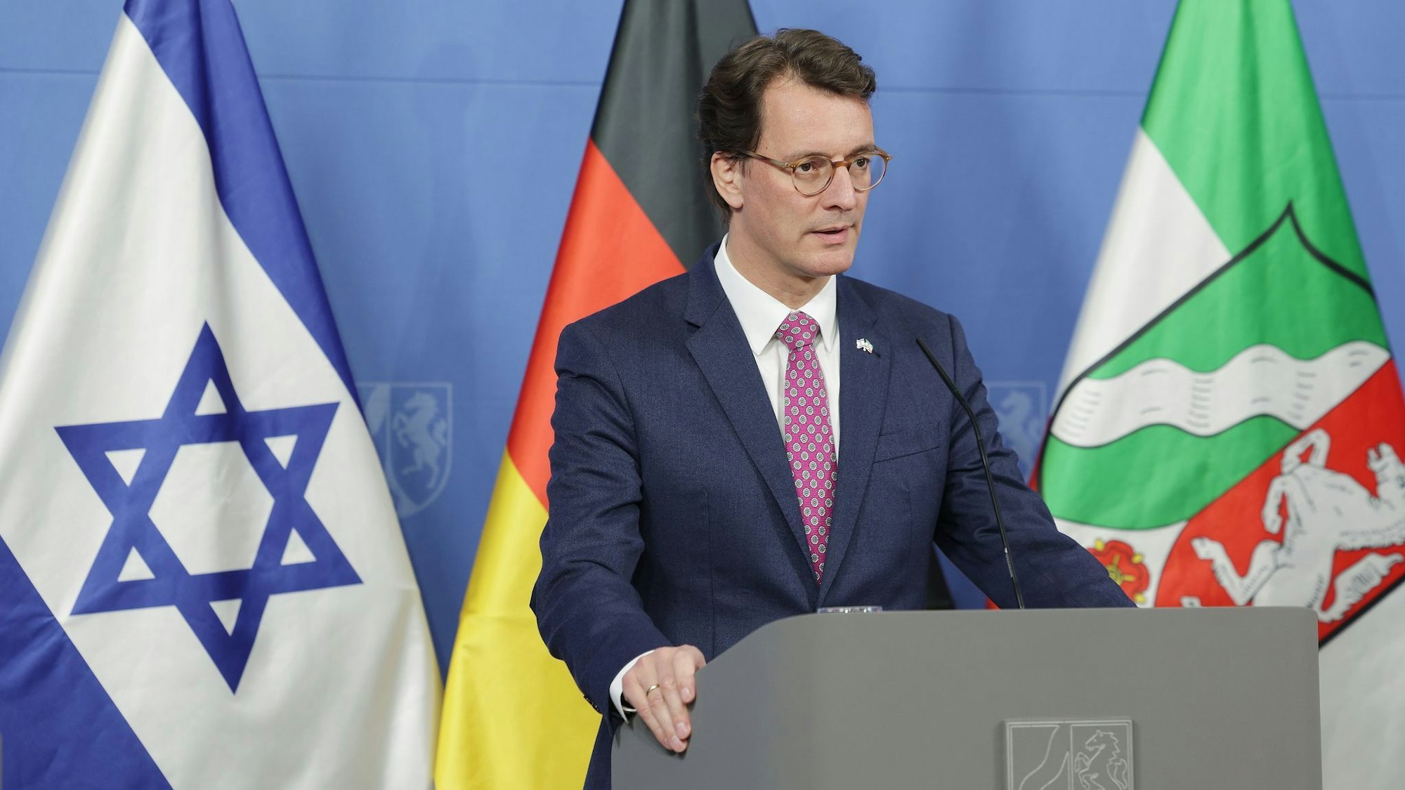 Nordrhein-Westfalen steht «unverrückbar» an der Seite aller Jüdinnen und Juden, sagt Ministerpräsident Hendrik Wüst. (Archivbild)