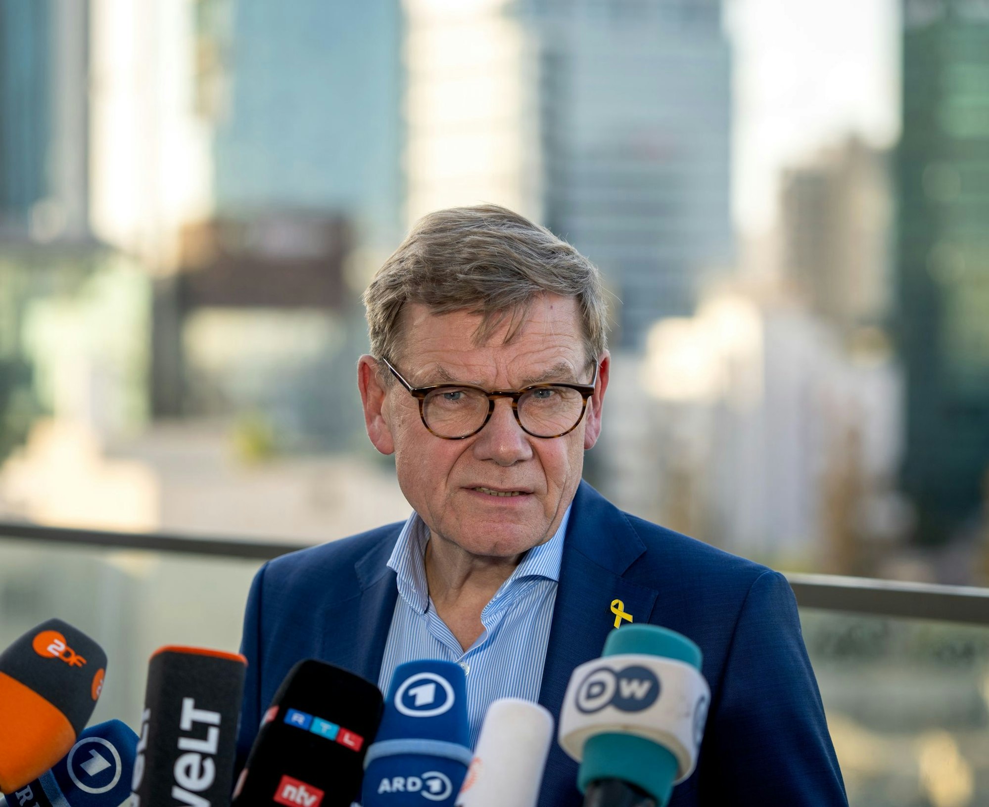 Außenminister Johann Wadephul setzt heute seine Vermittlungsreise fort.