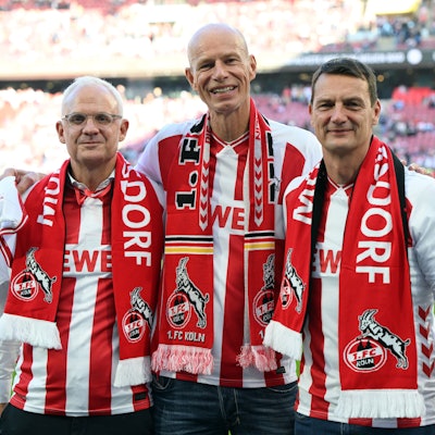 Ulf Sobek (r) will sich komplett auf den 1. FC Köln konzentrieren. (Archivbild)