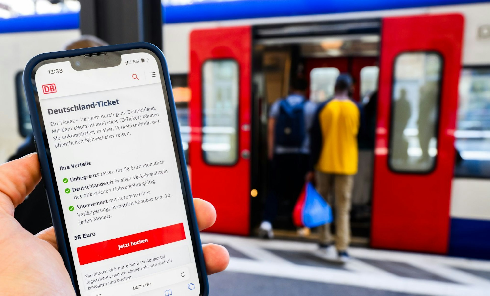 Das Deutschlandticket macht den Nahverkehr attraktiv, es wird aber teurer. (Symbolbild)