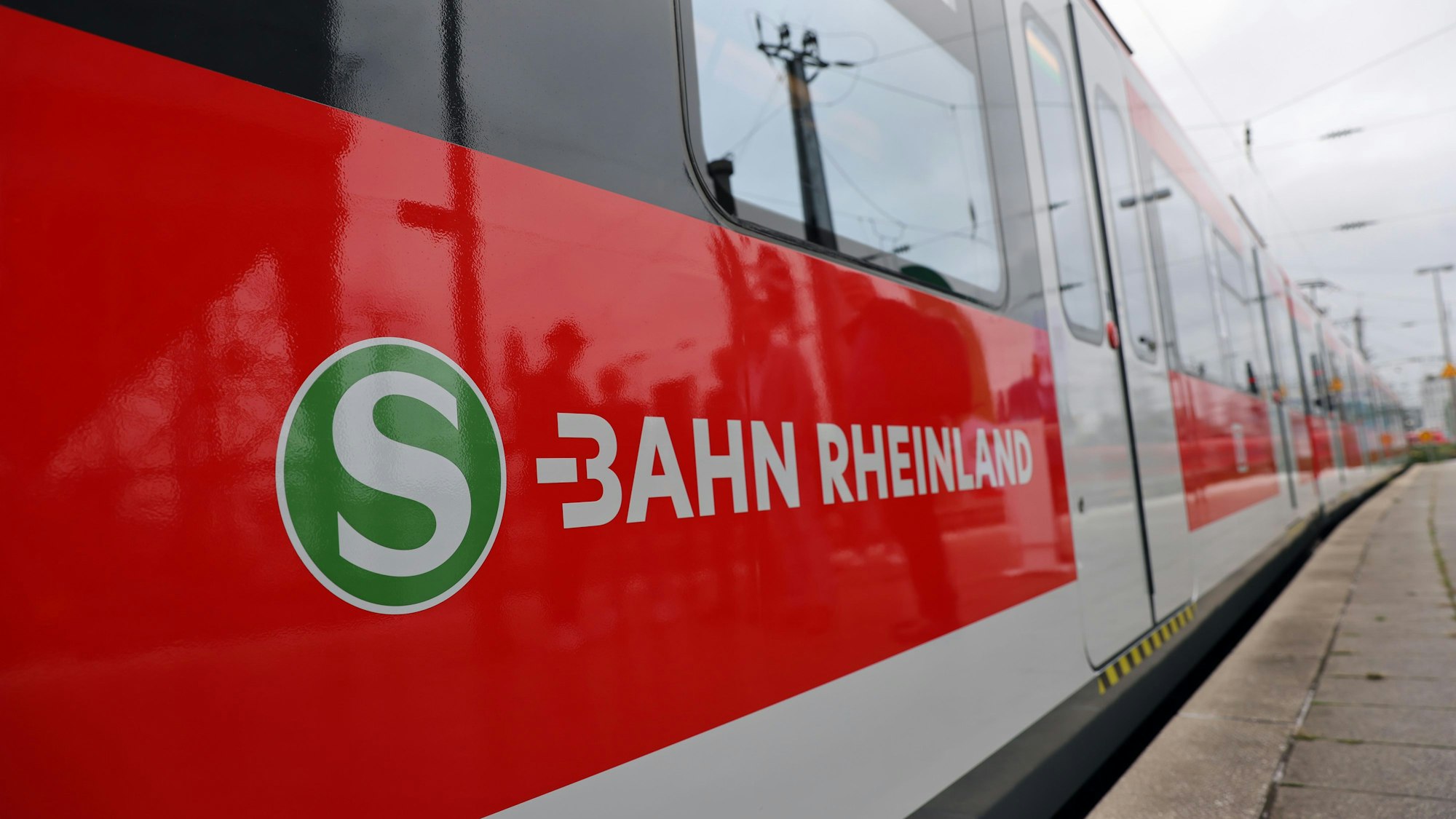 123 S-Bahn-Fahrzeuge der Bestandsflotte sollen bis Ende 2026 modernisiert werden.