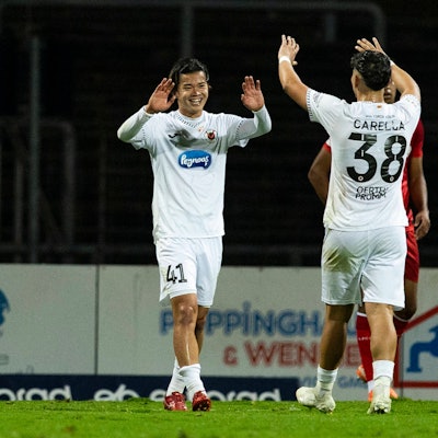 Cologne Cup 2025 09.10.2025 Soichiro Kozuki Viktoria Köln, 41 jubelt mit Samuele Carella Viktoria Köln, 38 nach dessen Tor zum 1:0 beim Cologne Cup 2025 im Spiel 1. FC Köln gegen Viktoria Köln am 09.10.2025 im Südstadion in Köln *** Cologne Cup 2025 09 10 2025 Soichiro Kozuki Viktoria Köln, 41 cheers with Samuele Carella Viktoria Köln, 38 after his goal for 1 0 during the Cologne Cup 2025 in the match 1 FC Köln vs Viktoria Köln on 09 10 2025 at Südstadion in Cologne Copyright: xBEAUTIFULxSPORTS/Meuselx