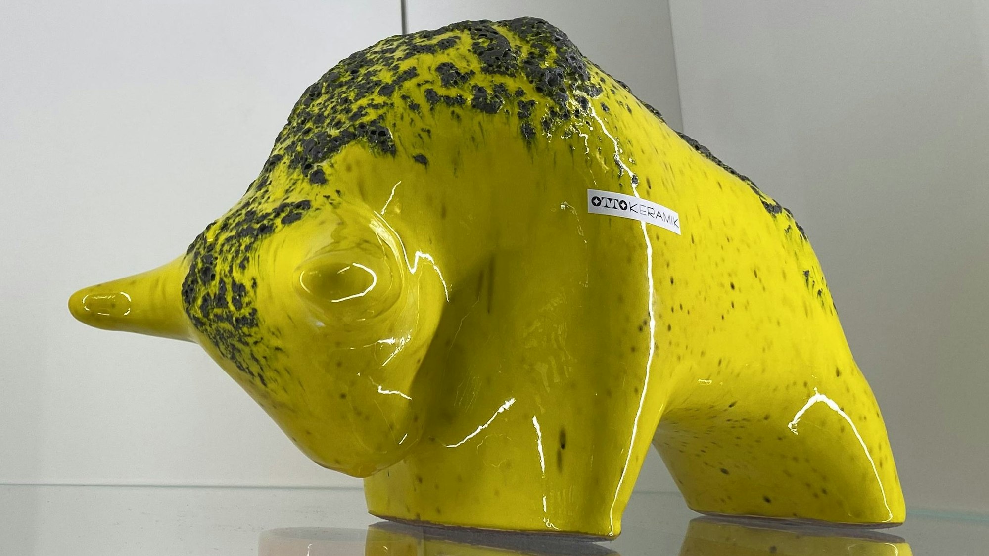 Der gelbe Stier wird heute von Otto Gerharz an der Industriestraße 9 in Rheinbach produziert. Der Einmann-Betrieb ist der einzige, der von den vier Firmen übrig geblieben ist.