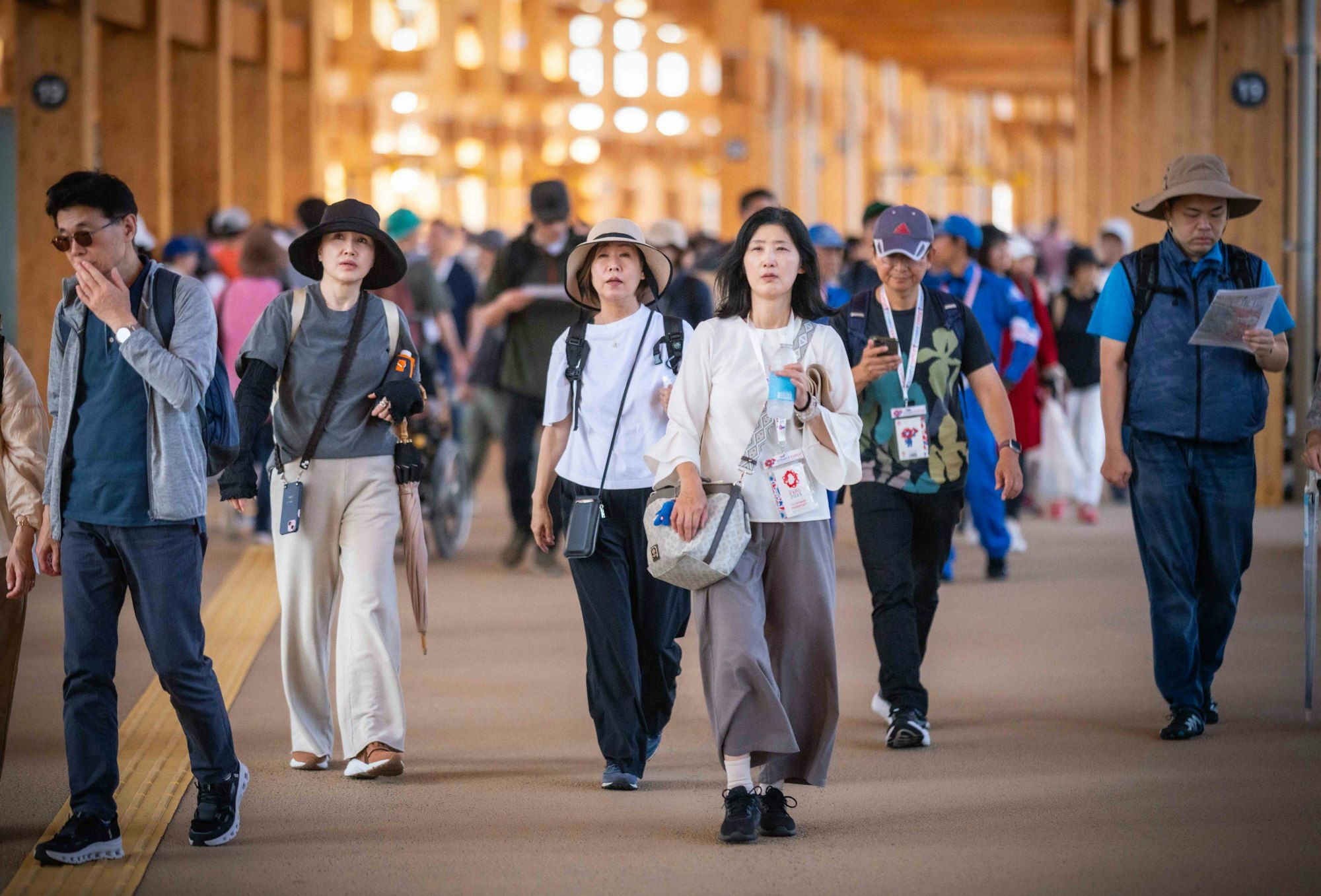 Flanieren auf der Expo: Insgesamt mehr als 26 Millionen Gäste werden die Weltausstellung am Ende gesehen haben.
