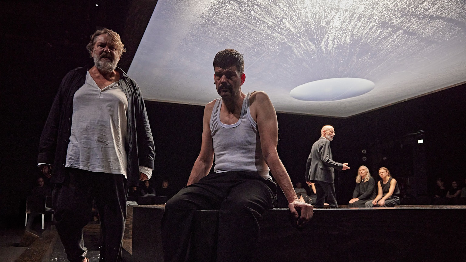 Szene aus „Onkel Wanja“ im Schauspiel Köln