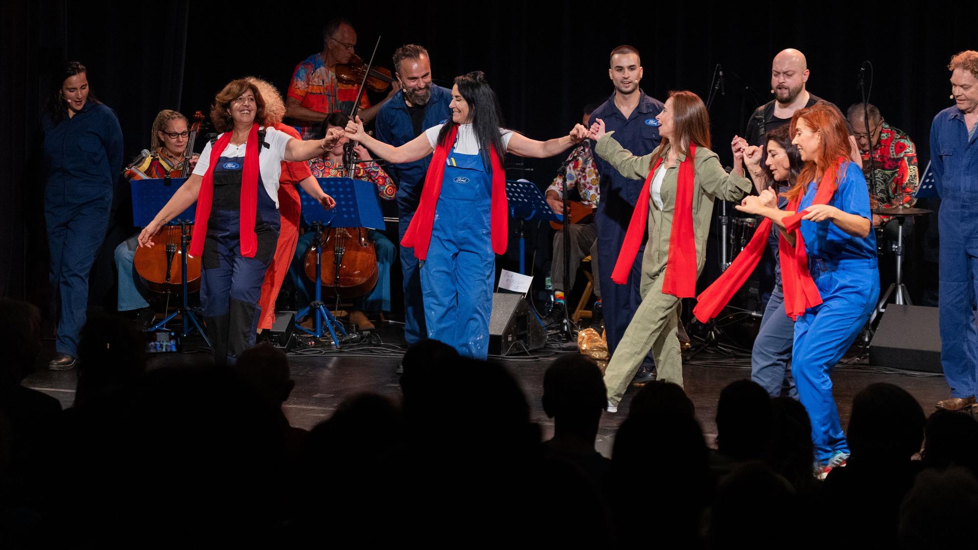 ‚Baha und die wilden 70er‘ feierte im Kölner Comedia-Theater Premiere.