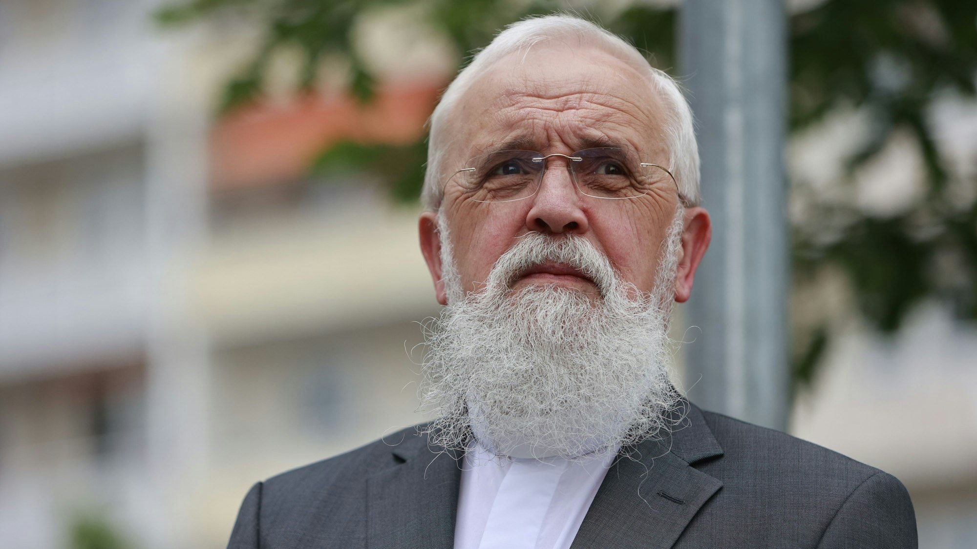 Gerhard Feige, Jahrgang 1951, ist seit 2005 Bischof von Magdeburg. Zudem leitet er die Ökumenekommission der Deutschen Bischofskonferenz.