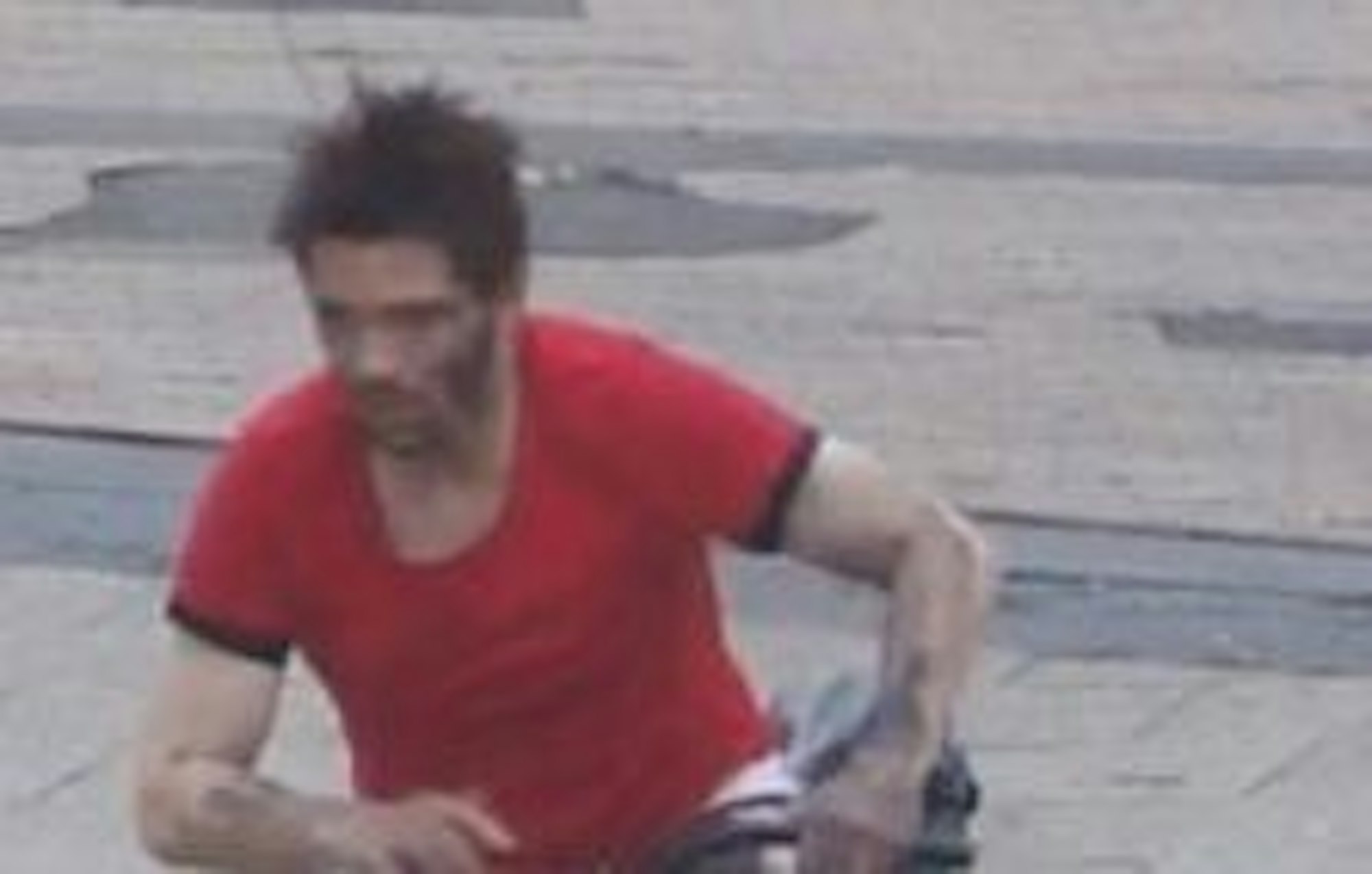 Wer kennt diesen Mann? Die Polizei bittet um Hinweise.