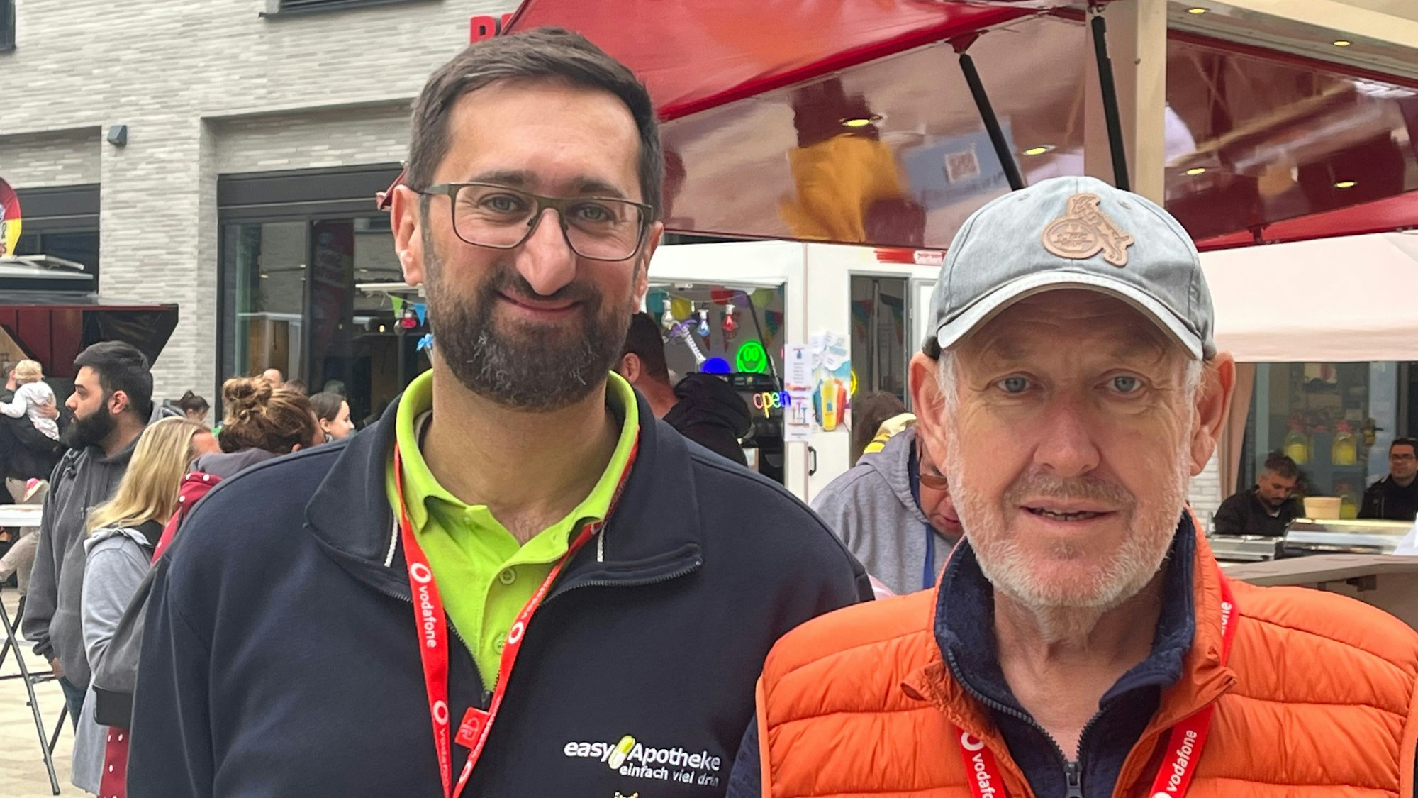 Farid Amin und Dieter Zimmermann vom Verein Porzity engagieren sich für eine Belebung der Innenstadt und soziales Miteinander.