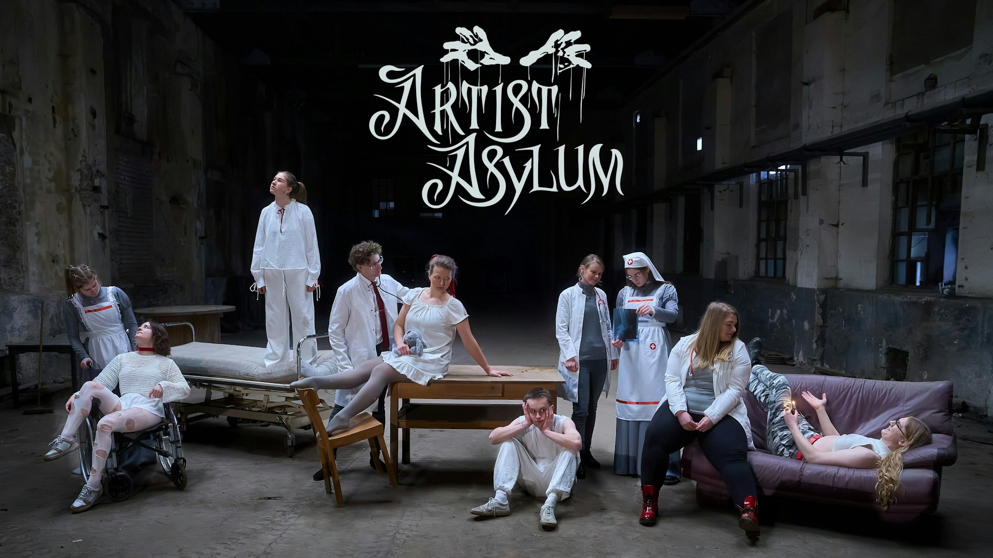 Die Darsteller in den Rollen von Patienten und Ärzten.