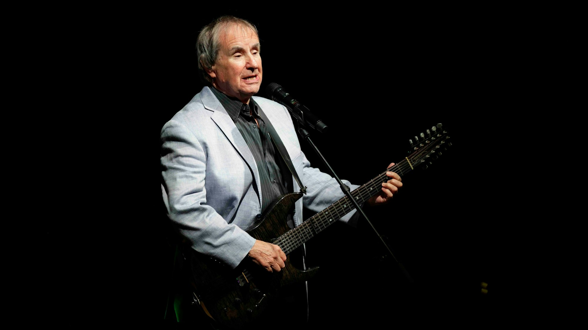 Chris De Burgh (* 15. Oktober 1948 in Venado Tuerto, Argentinien als Christopher John Davison, Irischer Sänger und Komponist)
"50LO"-Tour
am 13. Oktober 2025
in der Kölner Philharmonie, Bischofsgartenstraße 1, 50667 Köln
