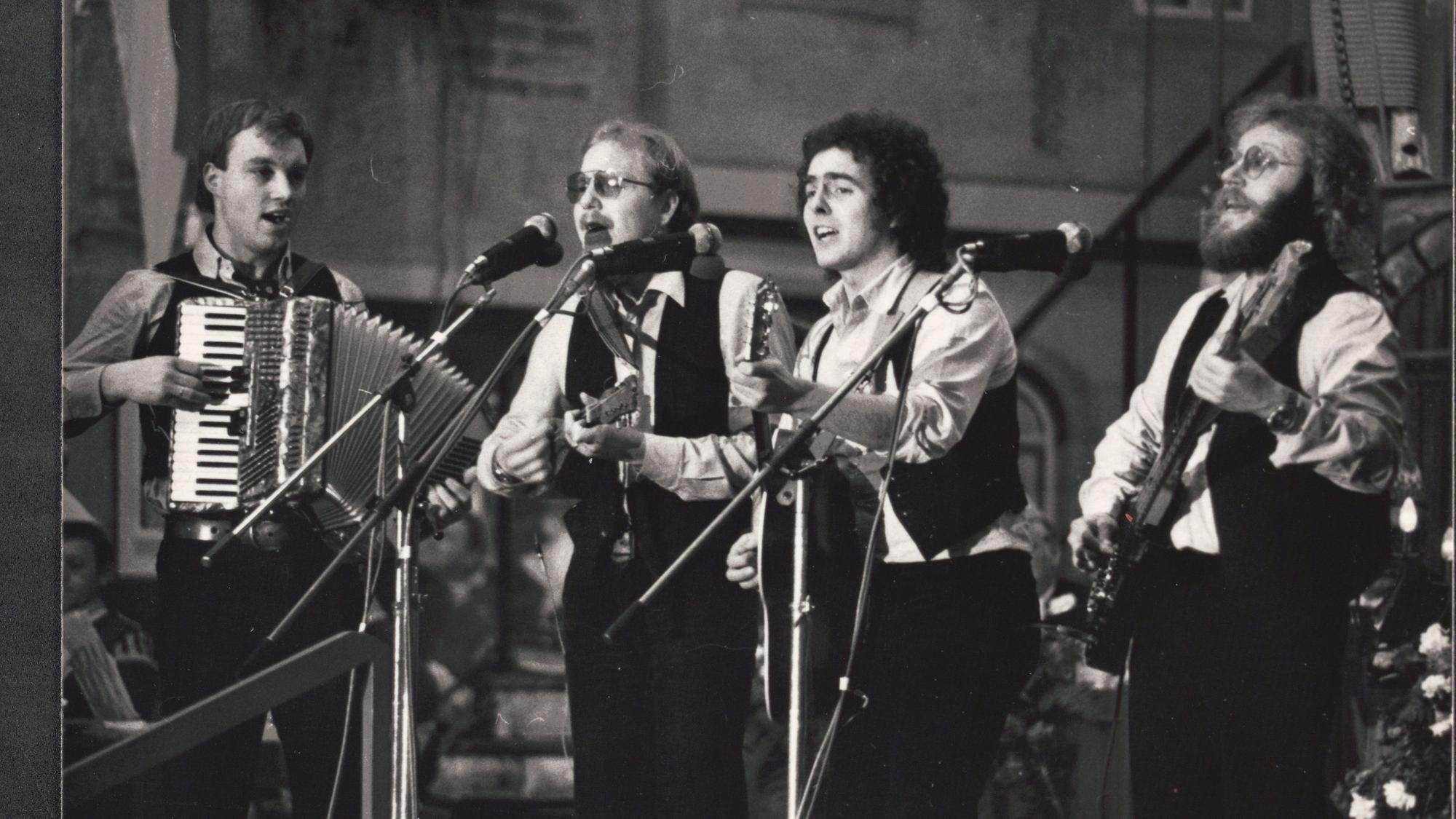 Die Höhner während eines Auftritts im Jahr 1979 mit Peter Werner, Walter Pelzer, Peter Horn und Janus Fröhlich (von links)