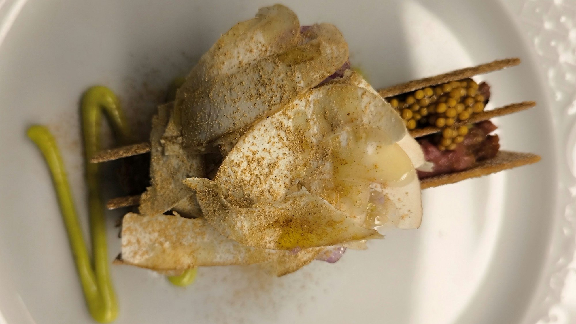 Rehtatar mit Finnbrot und Estragon Mayonnaise empfiehlt Michael Scherz im Gasthaus Scherz