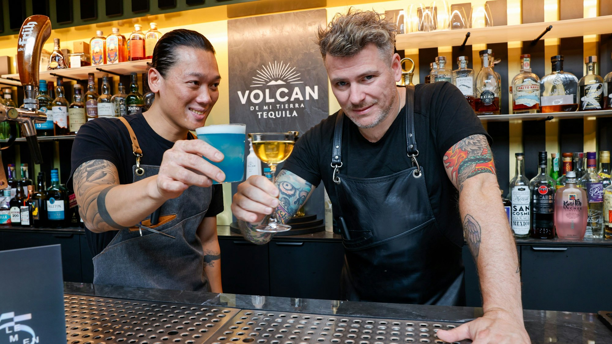 Sternekoch Daniel Gottschlich und Barchef John Riehl Jahn.