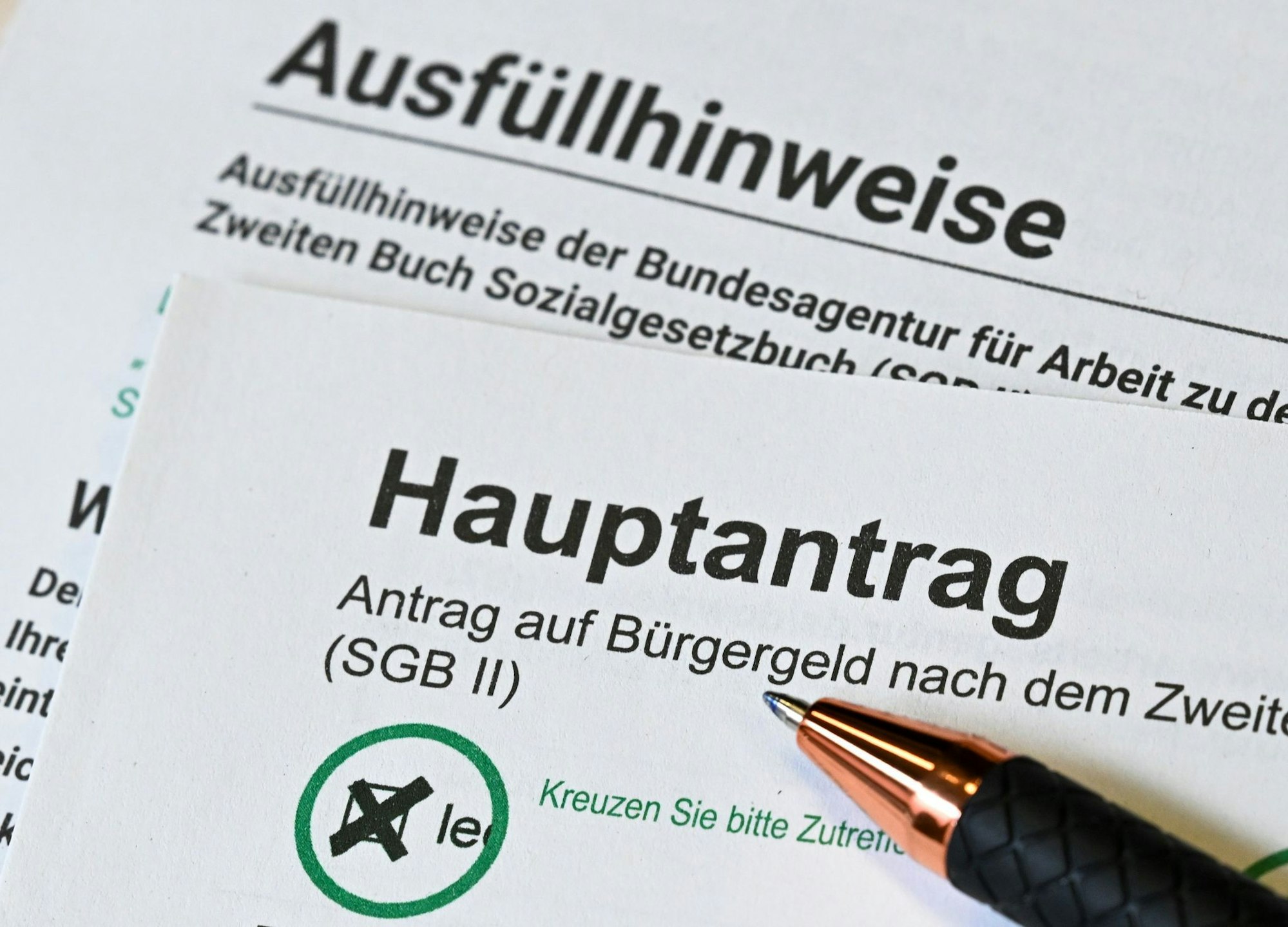 In Nordrhein-Westfalen bekommen mehr als 1,5 Millionen Menschen Bürgergeld. (Symbolbild)