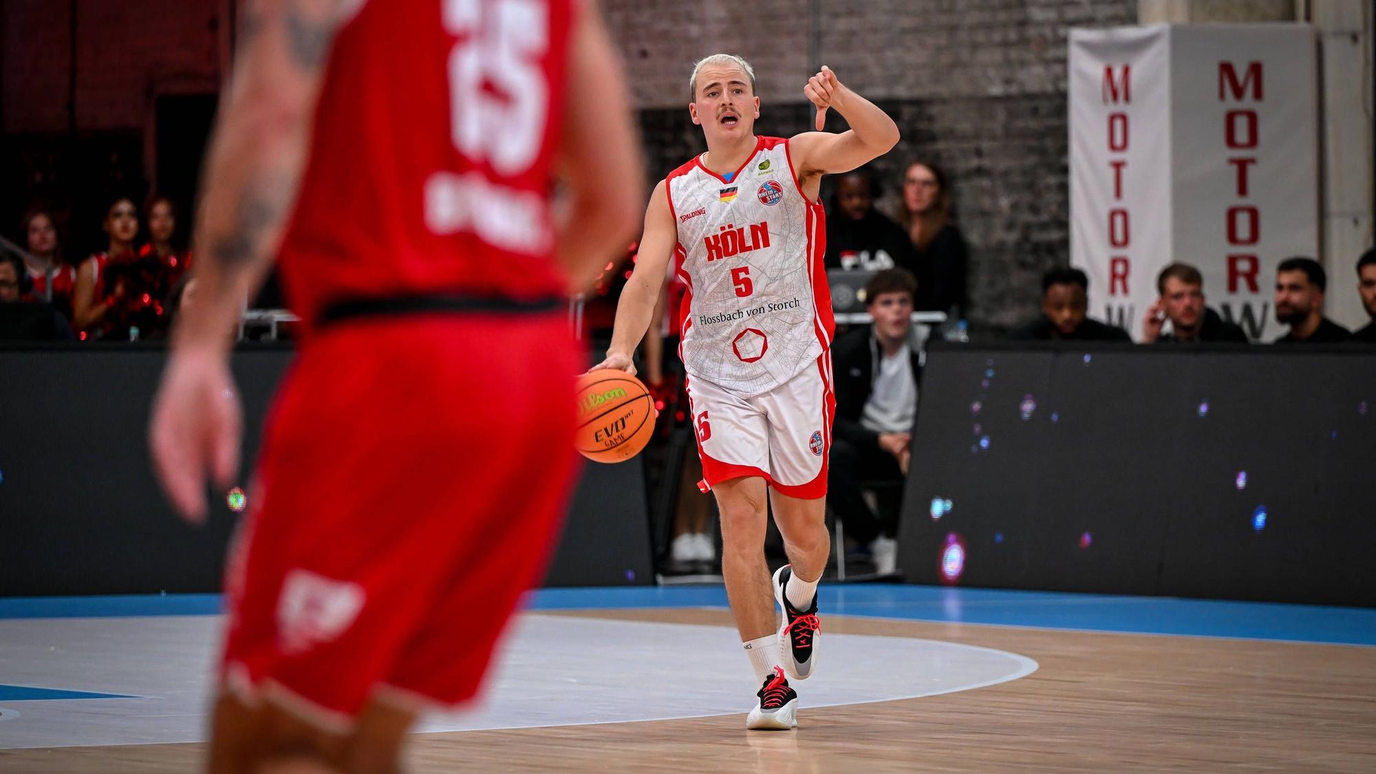 Barmer 2. Basketball Bundesliga ProA: Rheinstars Köln vs. Artland Dragons, 06.10.2025 Rupert Hennen RheinStarsKöln 5, Barmer 2. Basketball Bundesliga ProA: Rheinstars Köln vs. Artland Dragons am 06.10.2025 in der Motorworld Köln in Koeln Nordrhein-Westfalen *** Barmer 2 Basketball Bundesliga ProA Rheinstars Köln vs Artland Dragons, 06 10 2025 Rupert Hennen RheinStarsKöln 5 , Barmer 2 Basketball Bundesliga ProA Rheinstars Köln vs Artland Dragons on 06 10 2025 at Motorworld Köln in Cologne North Rhine-Westphalia Copyright: xBEAUTIFULxSPORTS/Mueller-Laschetx