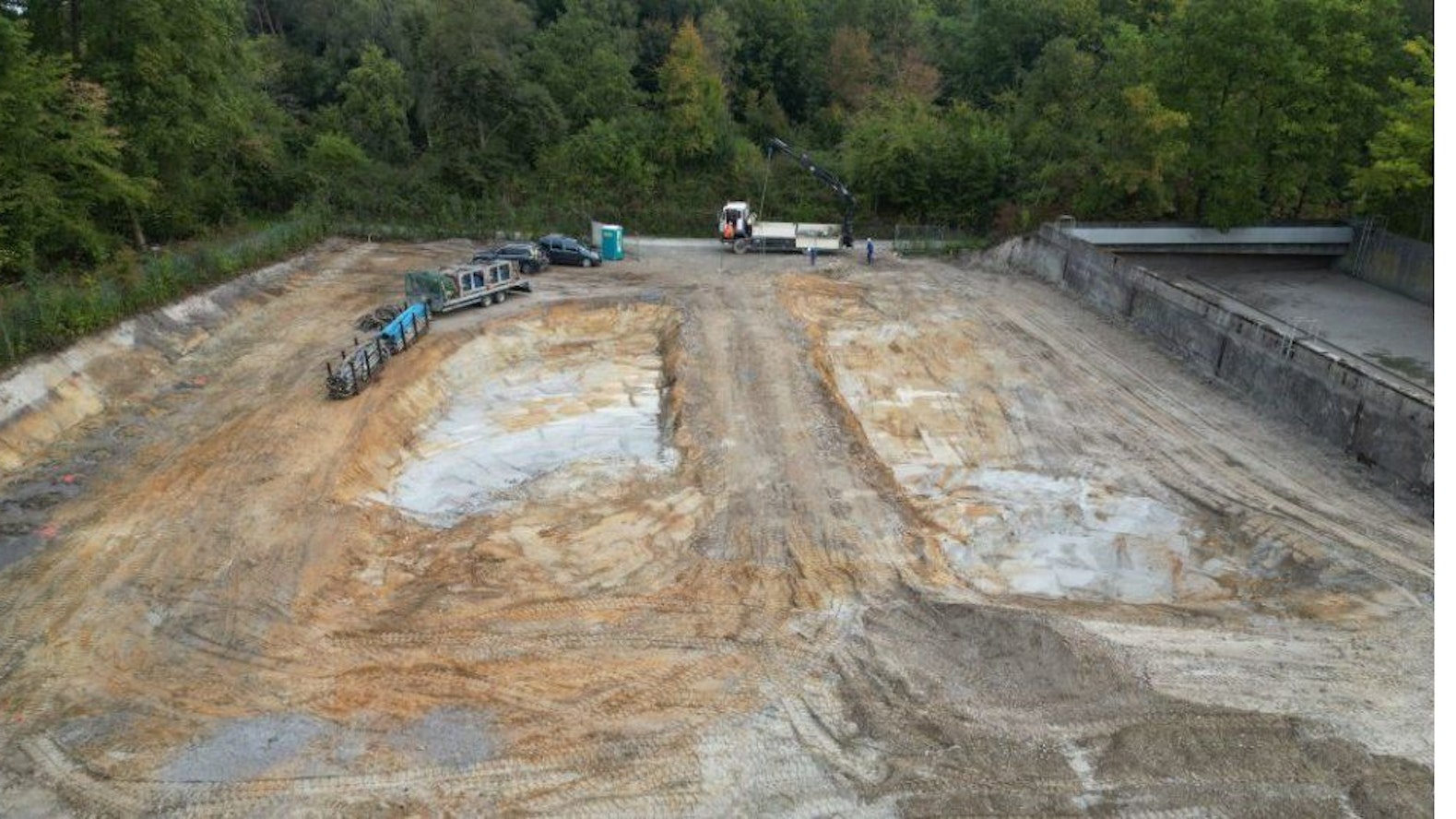 Bau von Regenrückhaltebecken in Siegburg, hier das Becken, das auf dem Stallberg entsteht