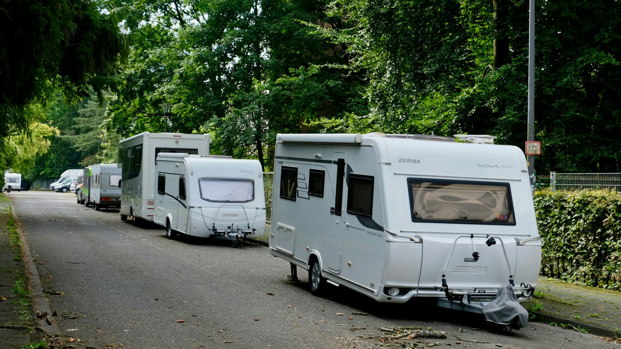 Die Friedrich-Engels-Allee ist ein bei Campern beliebter „Abstell-Hotspot“.