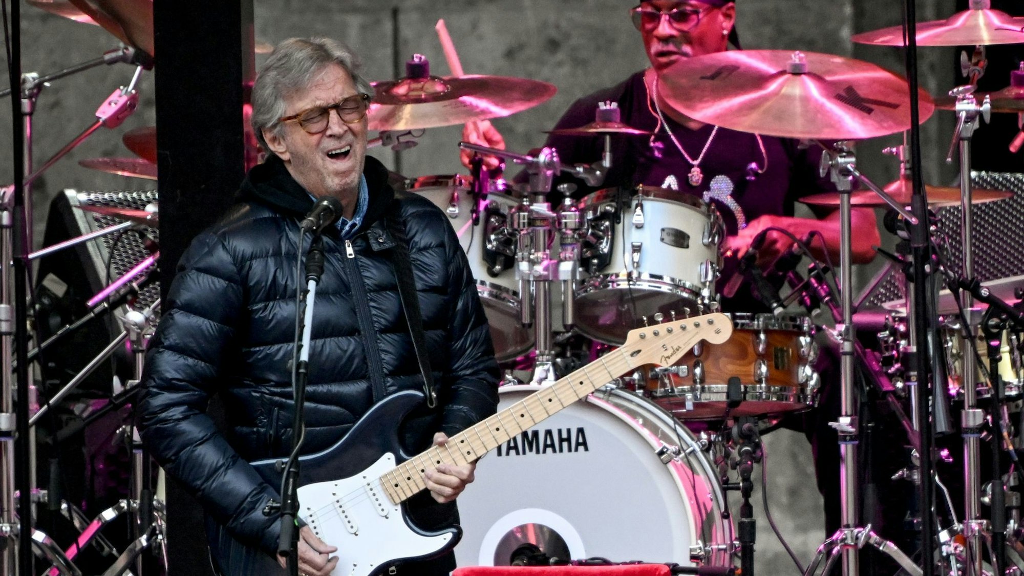 Der Musiker Eric Clapton kommt im Mai 2026 für drei Konzerte in Mannheim, Köln und München nach Deutschland. (Archivbild)