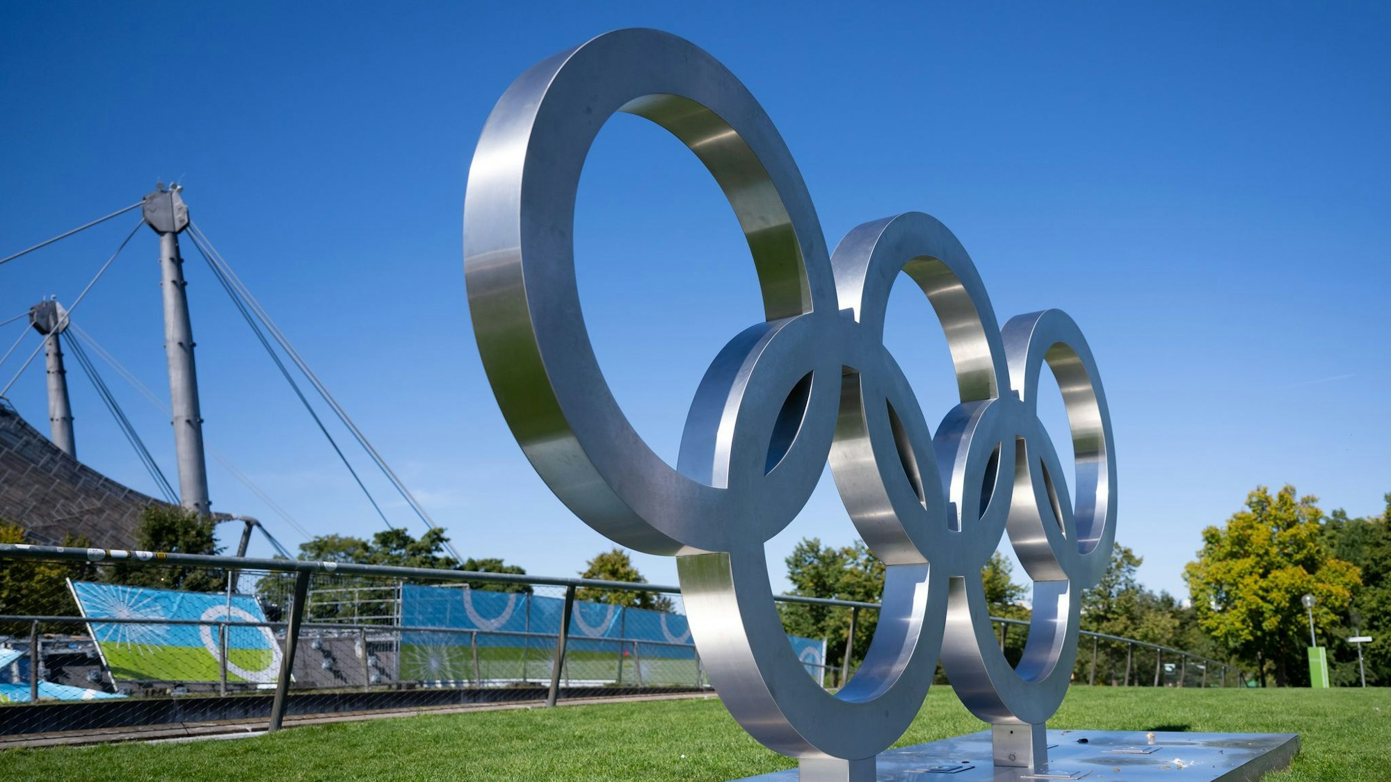 Die Münchnerinnen und Münchner stimmen am Sonntag über eine mögliche Olympia-Bewerbung ab. (Archivfoto)