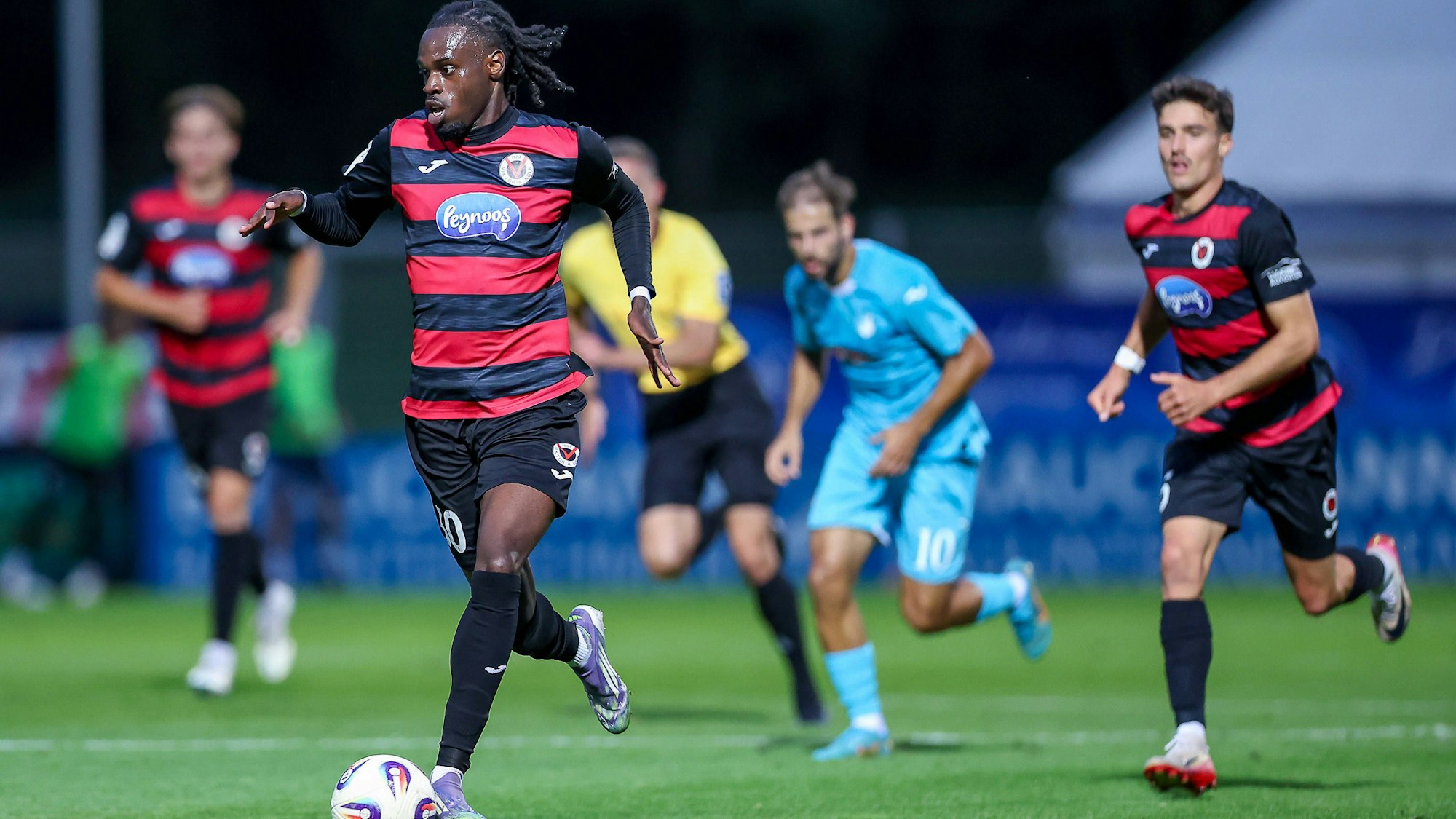 16.09.2025, Fußball, FC Viktoria Köln TSG 1899 Hoffenheim II, 3.Liga, Sportpark Höhenberg, Saison 2025 2026: Yannick Tonye Viktoria Koeln 30 DFB regulations prohibit any use of photographs as image sequences and or quasi-video. Nordrhein-Westfalen Deutschland *** 16 09 2025, Football, FC Viktoria Köln TSG 1899 Hoffenheim II, 3 Liga, Sportpark Höhenberg, Saison 2025 2026 Yannick Tonye Viktoria Koeln 30 DFB regulations prohibit any use of photographs as image sequences and or quasi video Nordrhein Westfalen Germany
