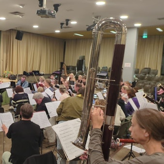 Der Orchesterverein Hilgen und die Musicalische Academie zu Burscheid proben.