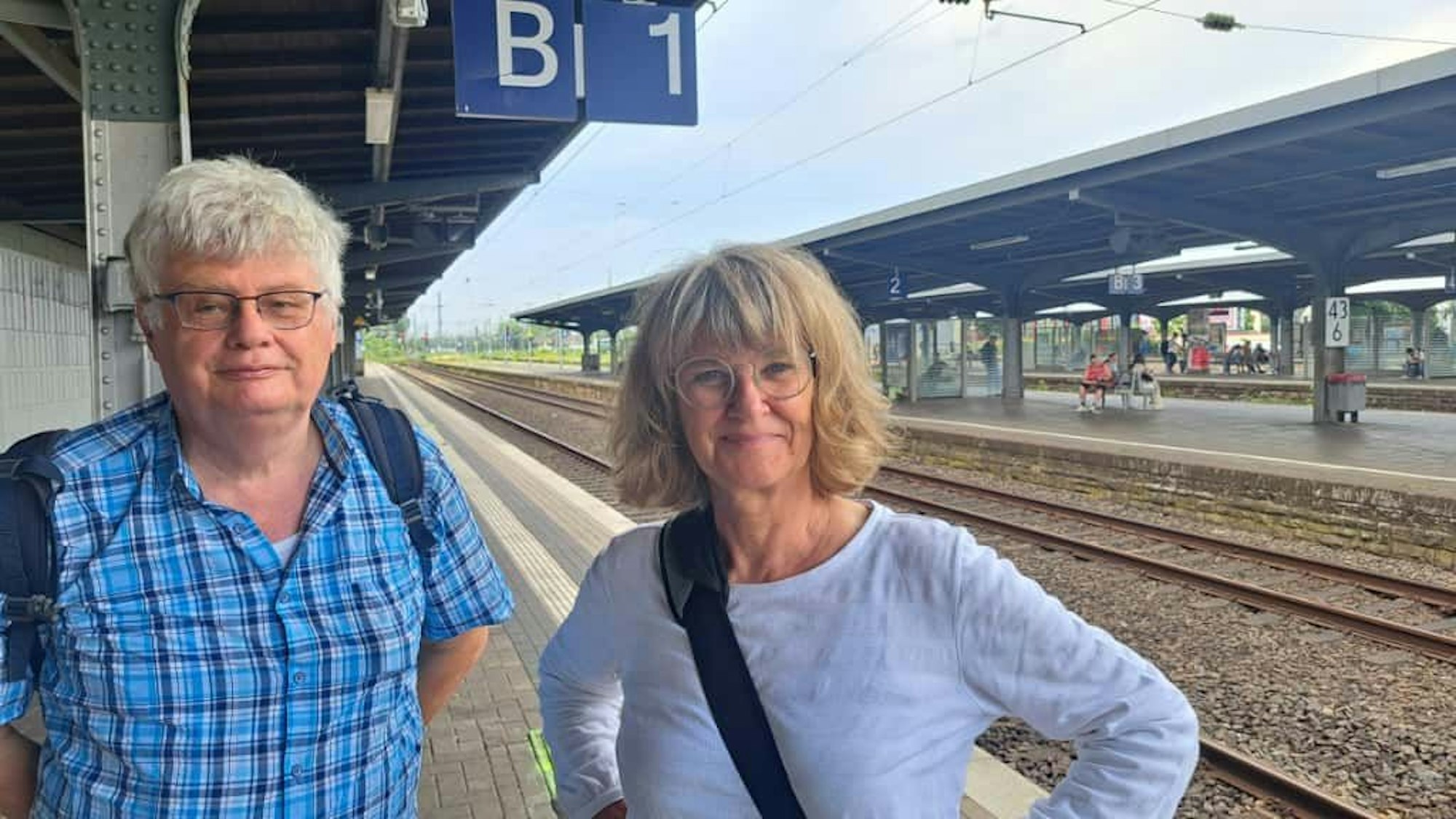 Heiner Schwarz und Monika Lungmus von der Intiative „RRX für Köln-Mülheim“.
