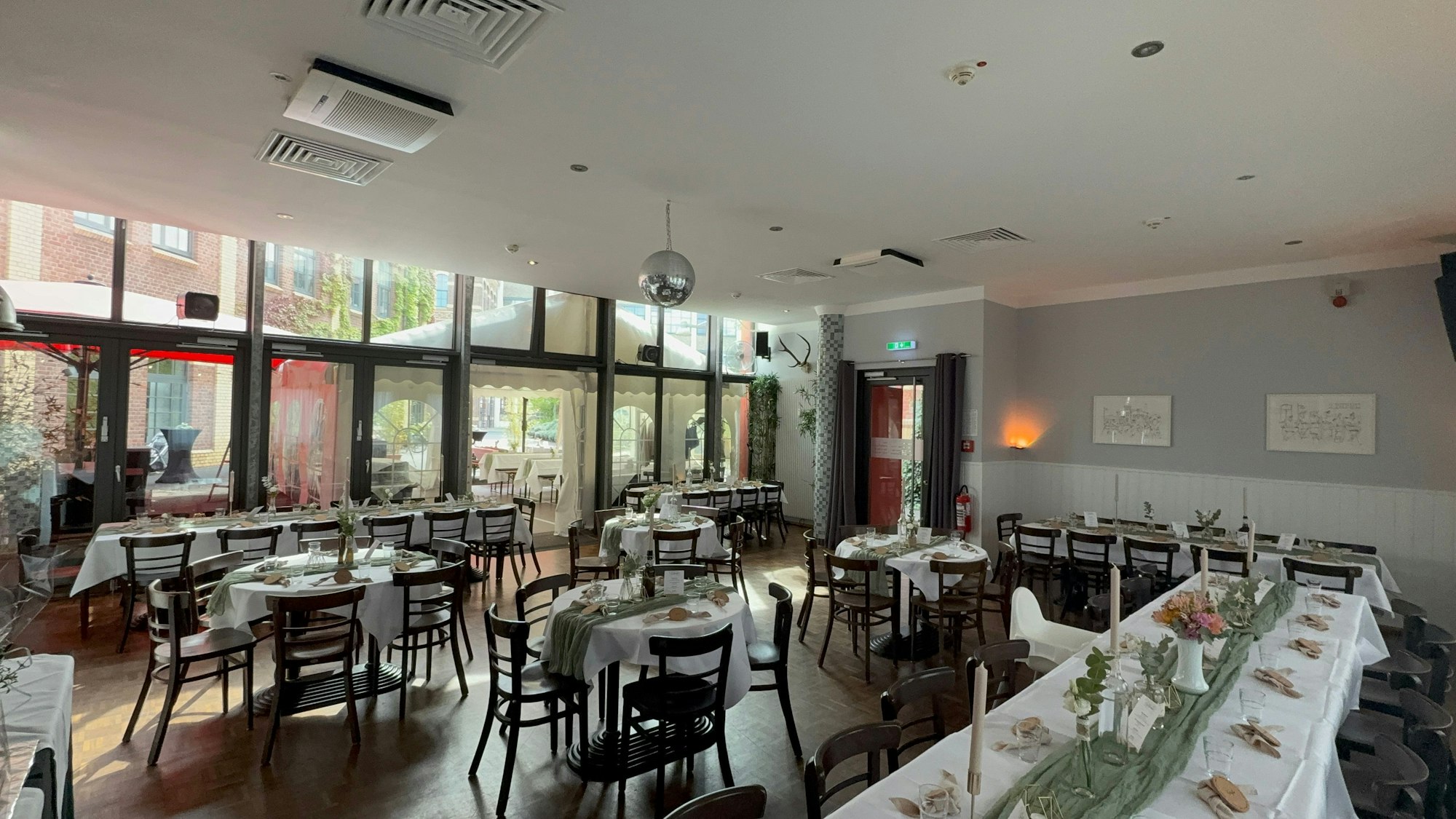 Abends und an Wochenenden kann das Lokal für Veranstaltungen gebucht werden.