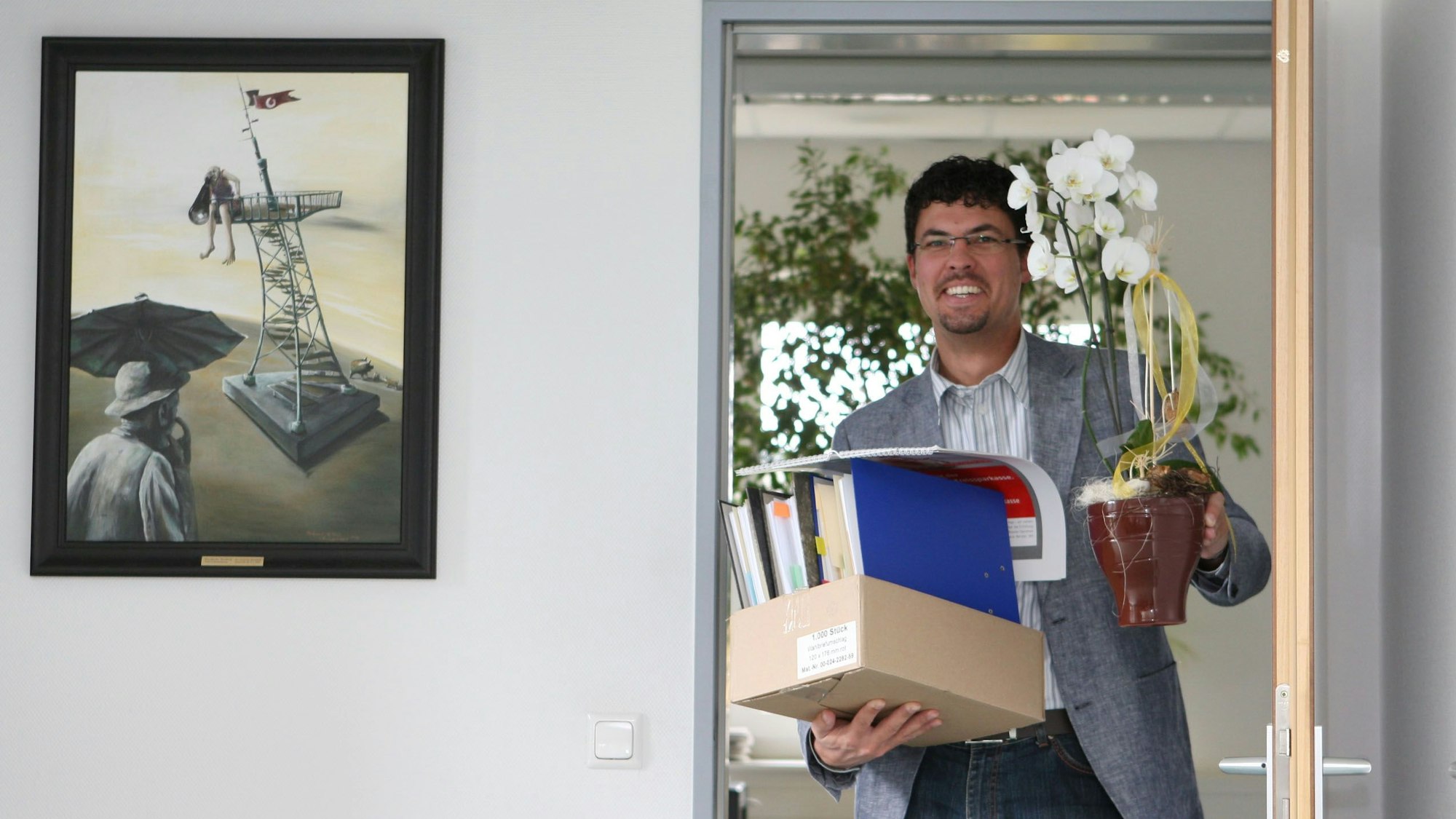 Jörg Bukowski, Bürgermeister von Morsbach, im Oktober 2009 bei seinem Einzug ins Rathaus der „Republik“.