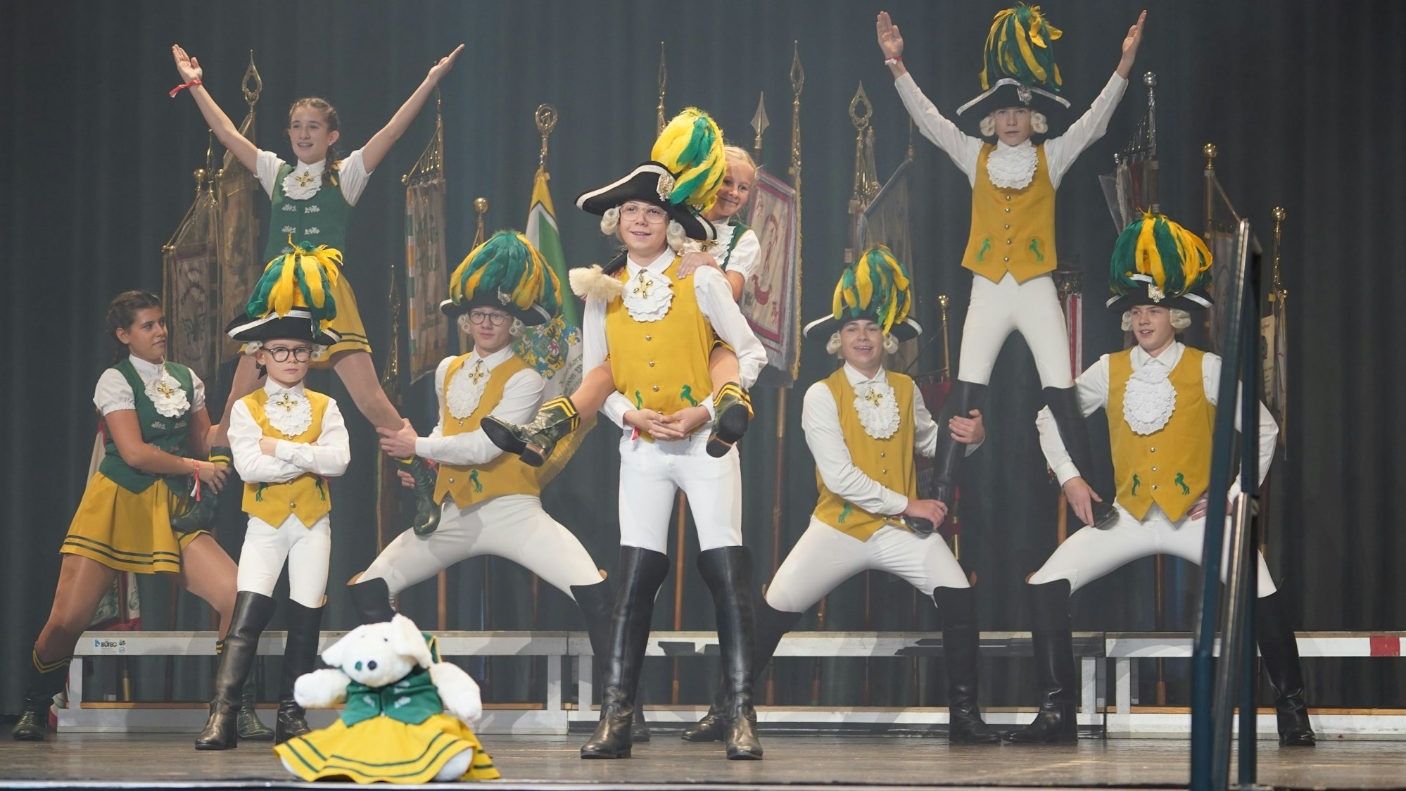 Die Pänz der EhrenGarde zeigen, was sie können.