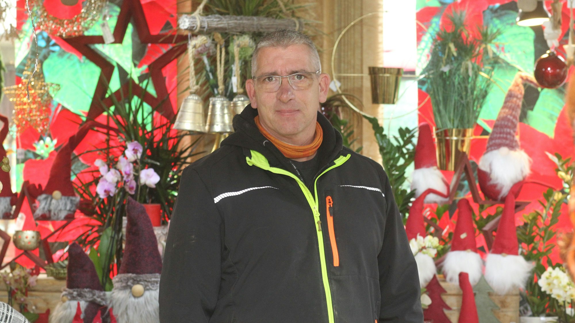 Stephan Zündorf, Geschäftsführer des Traditionsunternehmens Blumen Zündorf aus Sieglar.