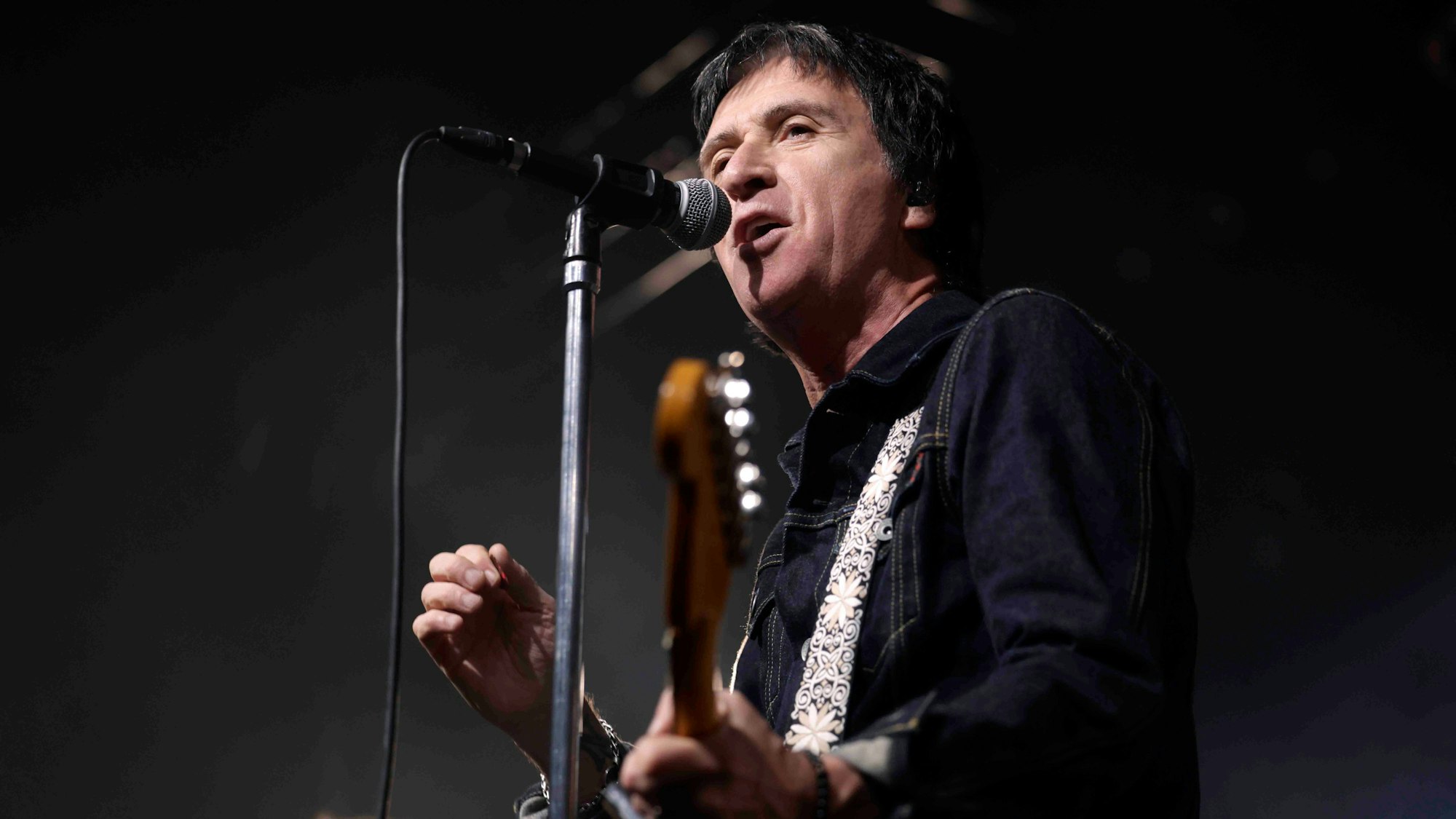 Umjubelter Auftritt von Gitarrenlegende Johnny Marr in der Kölner Live Music Hall.