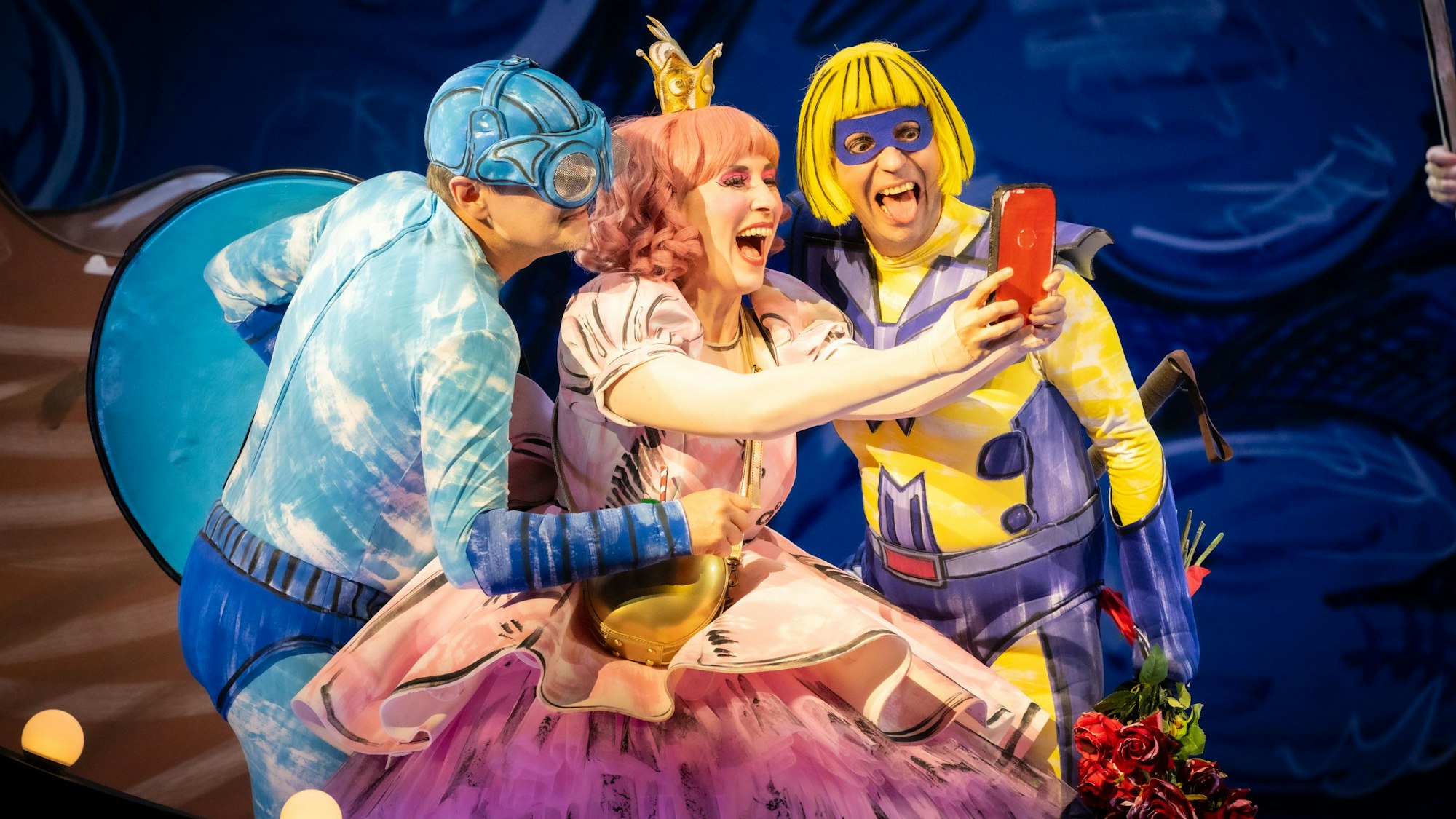 „Das Rheingold“ mit Tuomas Katajala (Froh), Emily Hindrichs (Freia), KS Miljenko Turk (Donner).