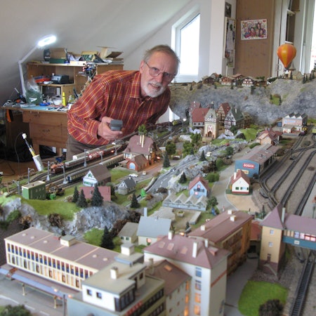 Ein Marathon-Hobby: Seit 27 Jahren baut Joachim Berger an seiner Modelleisenbahn-Anlage, die mit der Zeit immer größer wurde.