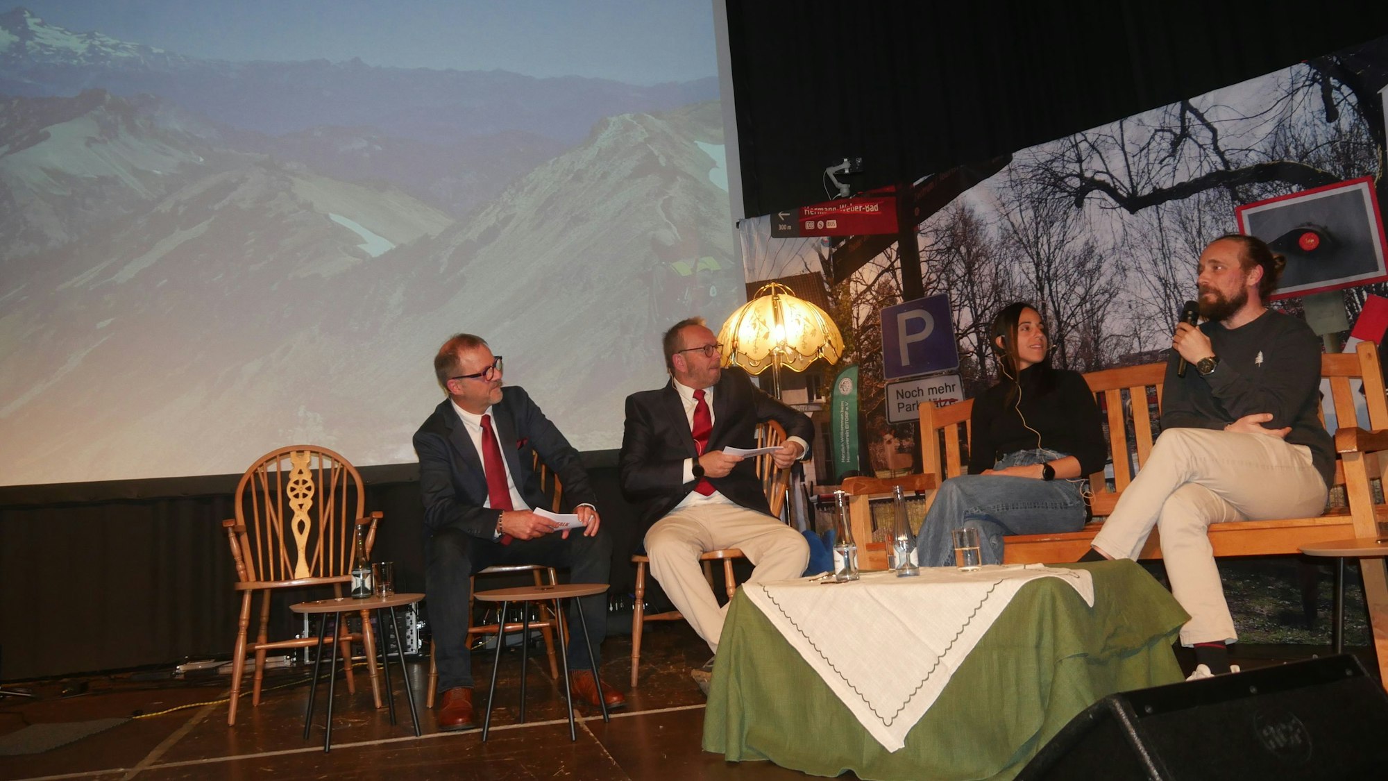 Miriam Wiesner und ihr Freund David wanderten sechs Monate entlang des Pazifiks von der Grenze Mexikos bis an die kanadische Grenze.