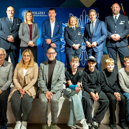 In der Ideenfabrik in der Alten Tuchfabrik verlieh die Euskirchener Polizei ihren Zivilcouragepreis. Ausgezeichnet wurden zehn Preisträger in fünf Fällen, die für Aufsehen gesorgt hatten.